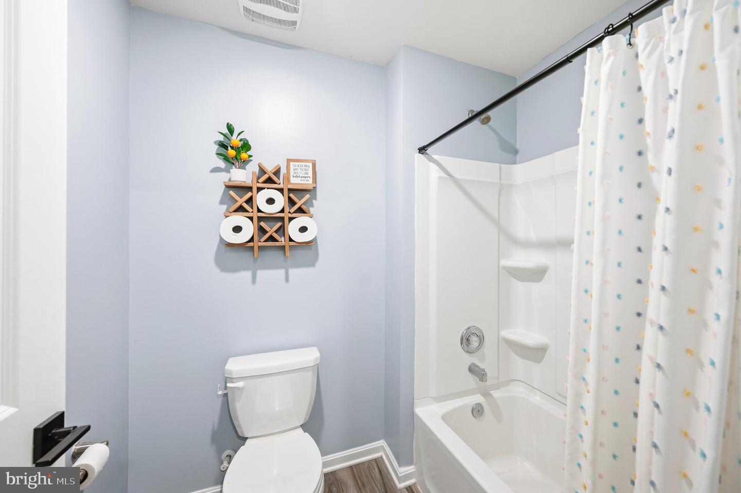 530 WEEKS CT, BERRYVILLE, Virginia 22611, 5 Bedrooms Bedrooms, ,3 BathroomsBathrooms,Residential,For sale,530 WEEKS CT,VACL2006290 MLS # VACL2006290 530 WEEKS CT, BERRYVILLE, Virginia 22611, 5 Bedrooms Bedrooms, ,3 BathroomsBathrooms,Residential,For sale,530 WEEKS CT,VACL2006290 MLS # VACL2006290