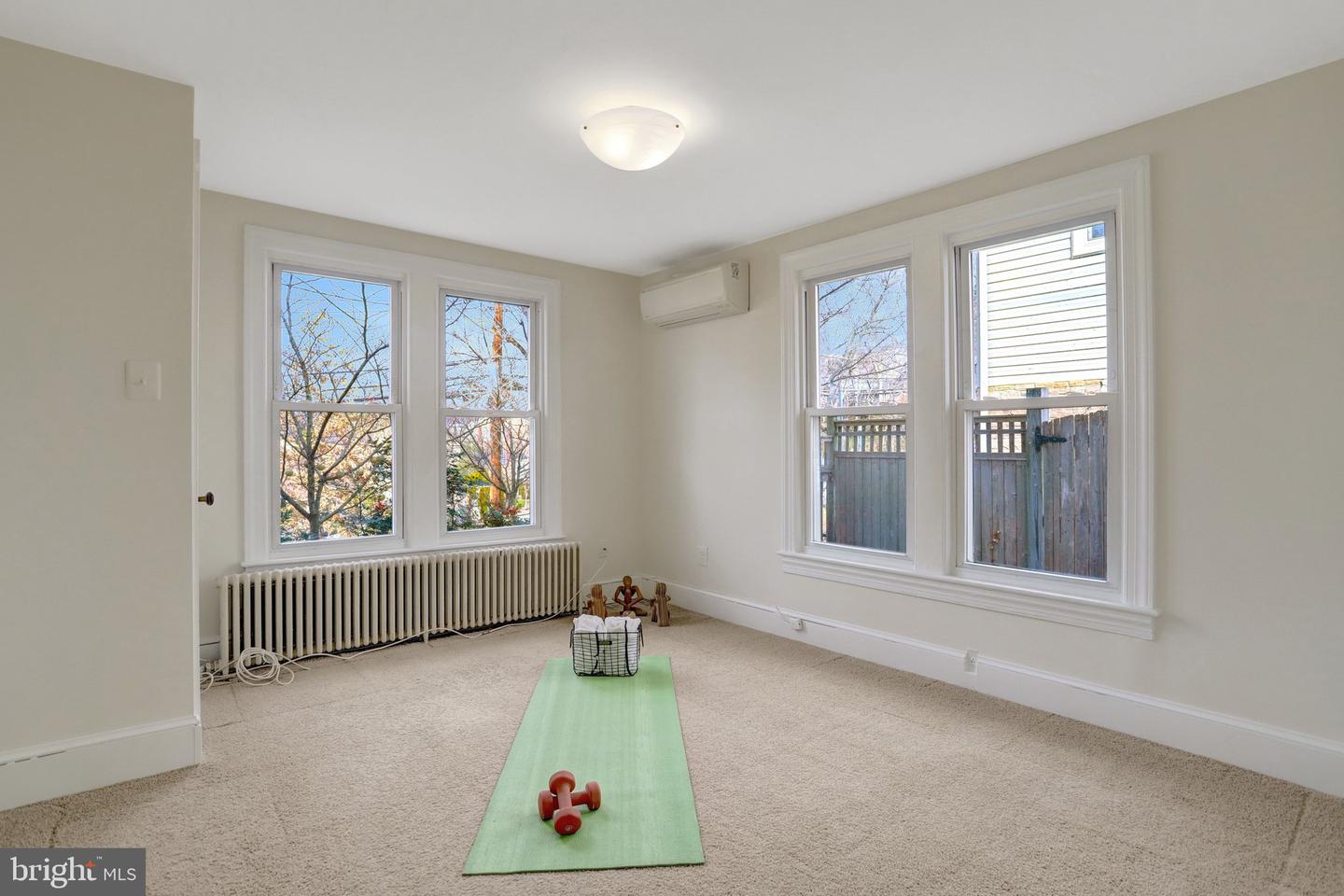 4122 16TH ST S, ARLINGTON, Virginia 22204, 4 Bedrooms Bedrooms, ,2 BathroomsBathrooms,Residential,For sale,4122 16TH ST S,VAAR2067284 MLS # VAAR2067284