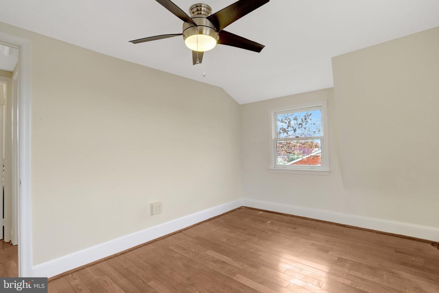 4122 16TH ST S, ARLINGTON, Virginia 22204, 4 Bedrooms Bedrooms, ,2 BathroomsBathrooms,Residential,For sale,4122 16TH ST S,VAAR2067284 MLS # VAAR2067284