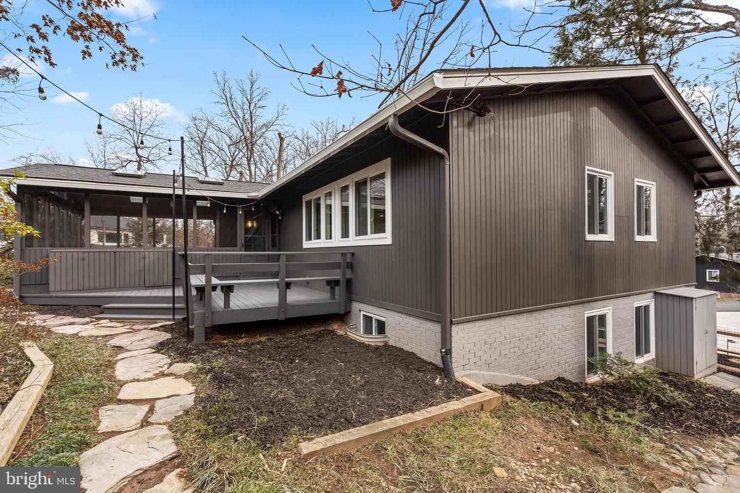 3402 CHARLESON ST, ANNANDALE, Virginia 22003, 5 Bedrooms Bedrooms, ,3 BathroomsBathrooms,Residential,For sale,3402 CHARLESON ST,VAFX2284018 MLS # VAFX2284018 3402 CHARLESON ST, ANNANDALE, Virginia 22003, 5 Bedrooms Bedrooms, ,3 BathroomsBathrooms,Residential,For sale,3402 CHARLESON ST,VAFX2284018 MLS # VAFX2284018