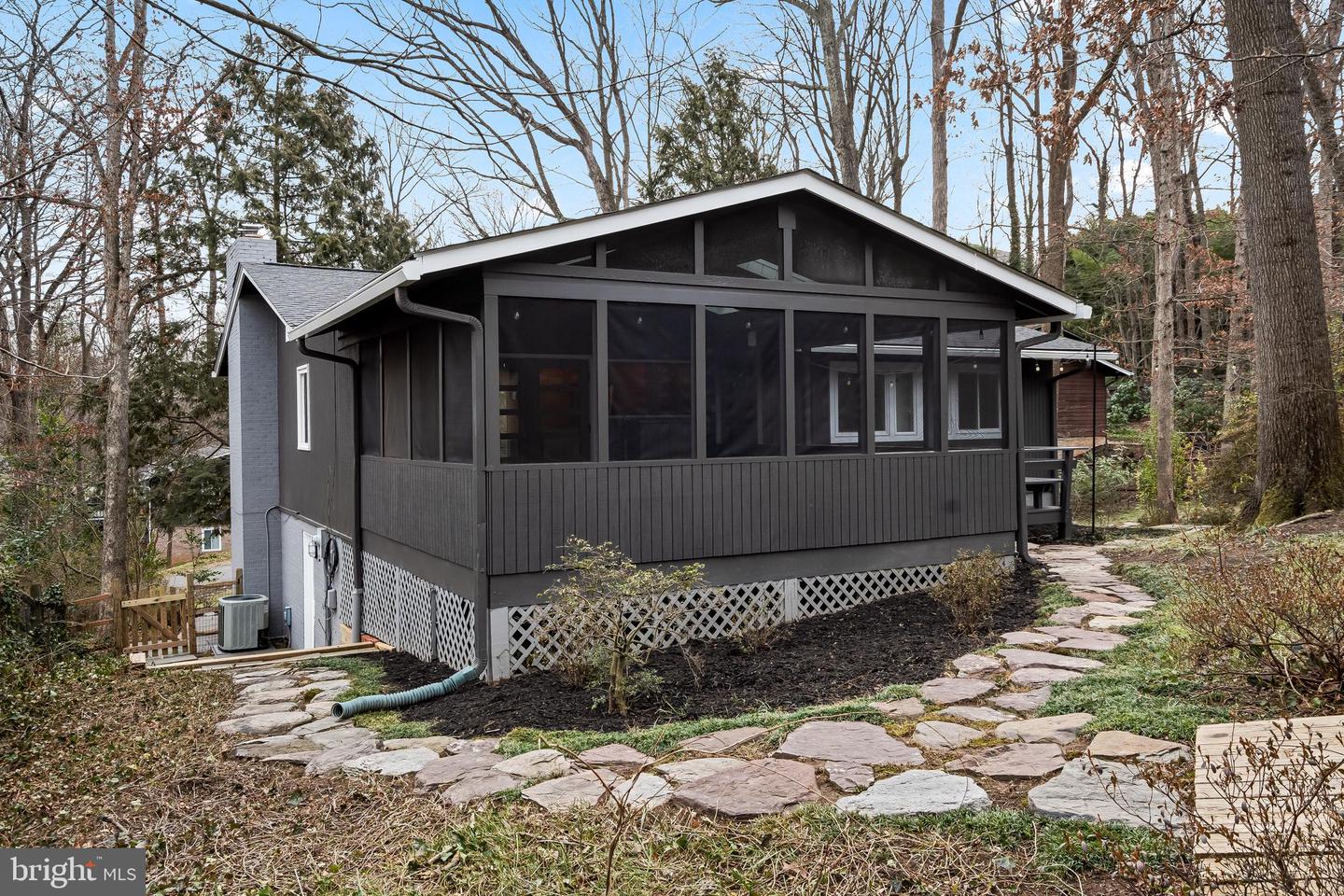 3402 CHARLESON ST, ANNANDALE, Virginia 22003, 5 Bedrooms Bedrooms, ,3 BathroomsBathrooms,Residential,For sale,3402 CHARLESON ST,VAFX2284018 MLS # VAFX2284018 3402 CHARLESON ST, ANNANDALE, Virginia 22003, 5 Bedrooms Bedrooms, ,3 BathroomsBathrooms,Residential,For sale,3402 CHARLESON ST,VAFX2284018 MLS # VAFX2284018