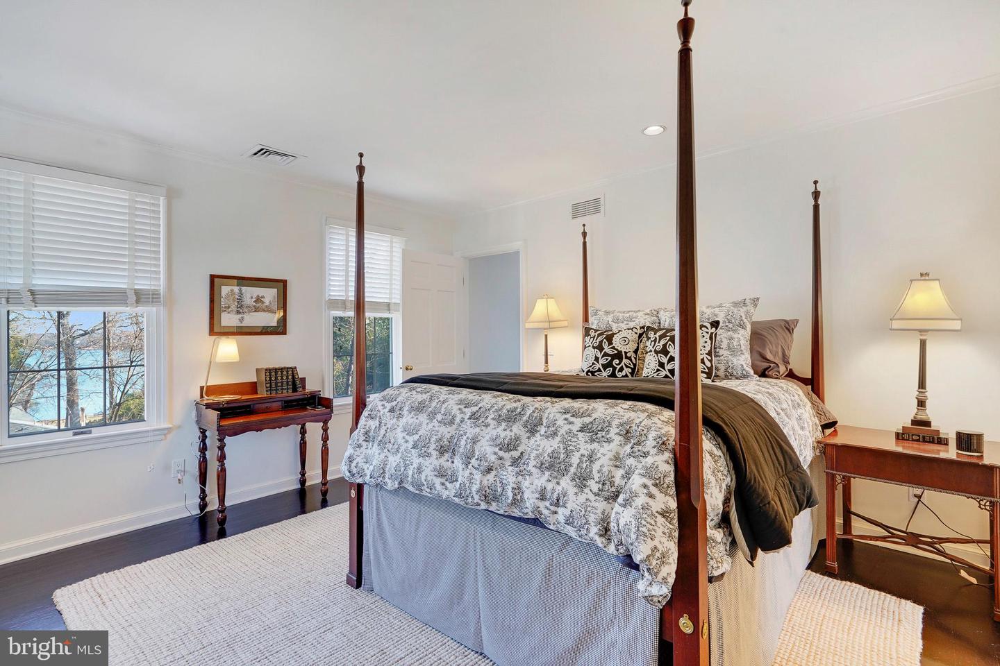 815 ARCTURUS ON THE POTOMAC, ALEXANDRIA, Virginia 22308, 5 Bedrooms Bedrooms, ,3 BathroomsBathrooms,Residential,For sale,815 ARCTURUS ON THE POTOMAC,VAFX2284026 MLS # VAFX2284026