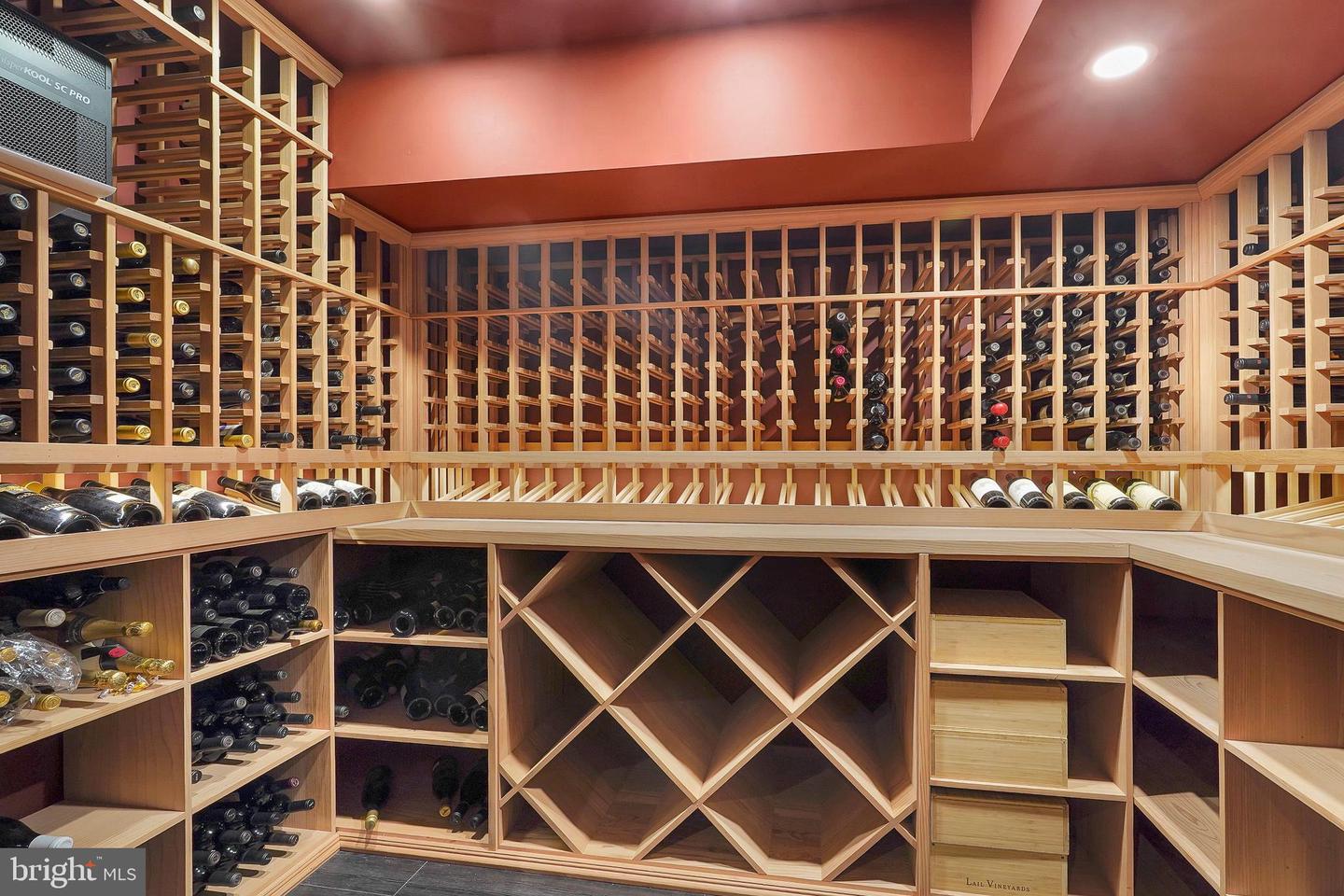 815 ARCTURUS ON THE POTOMAC, ALEXANDRIA, Virginia 22308, 5 Bedrooms Bedrooms, ,3 BathroomsBathrooms,Residential,For sale,815 ARCTURUS ON THE POTOMAC,VAFX2284026 MLS # VAFX2284026