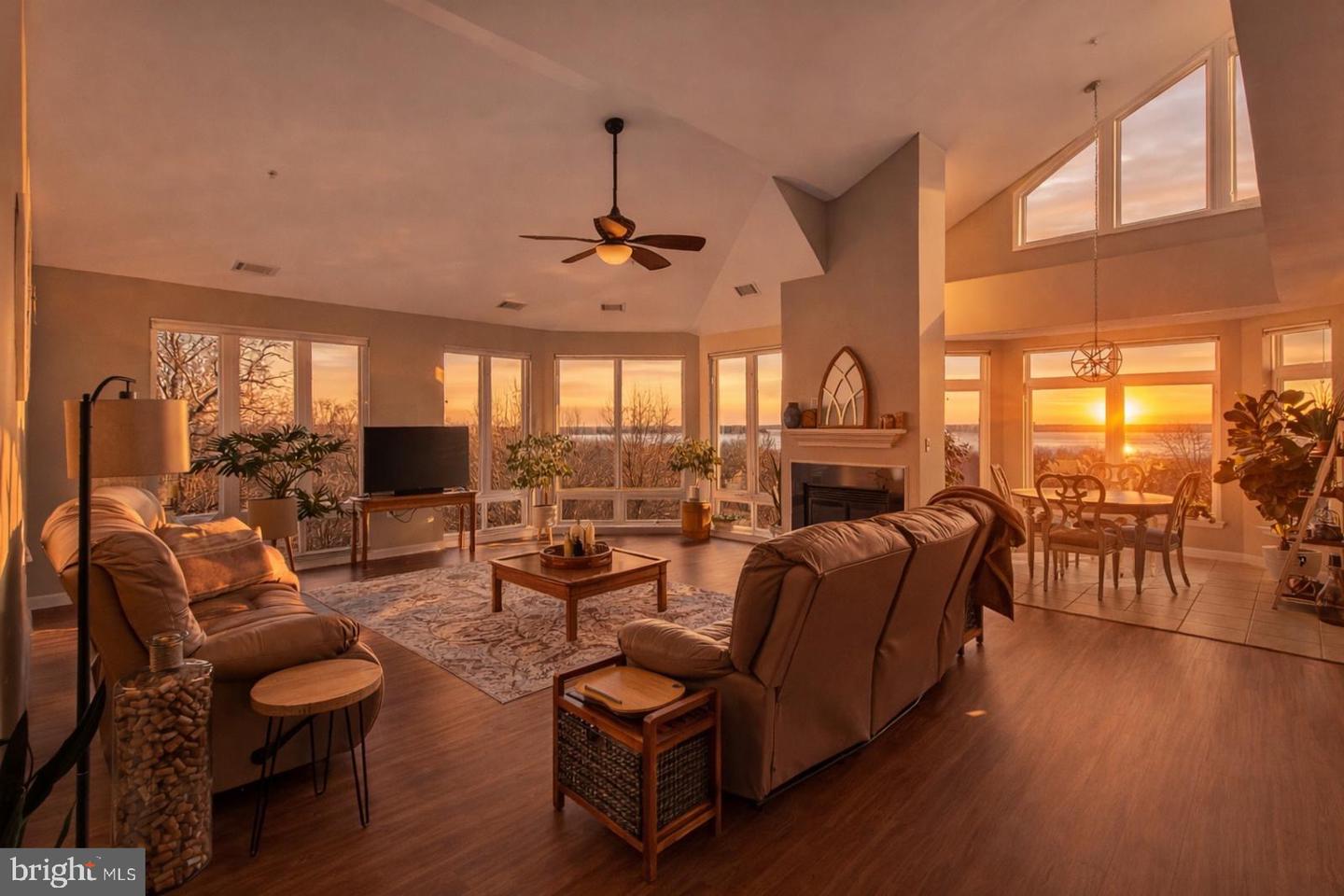 1621 LADUE CT #404, WOODBRIDGE, Virginia 22191, 2 Bedrooms Bedrooms, ,2 BathroomsBathrooms,Residential,For sale,1621 LADUE CT #404,VAPW2109930 MLS # VAPW2109930