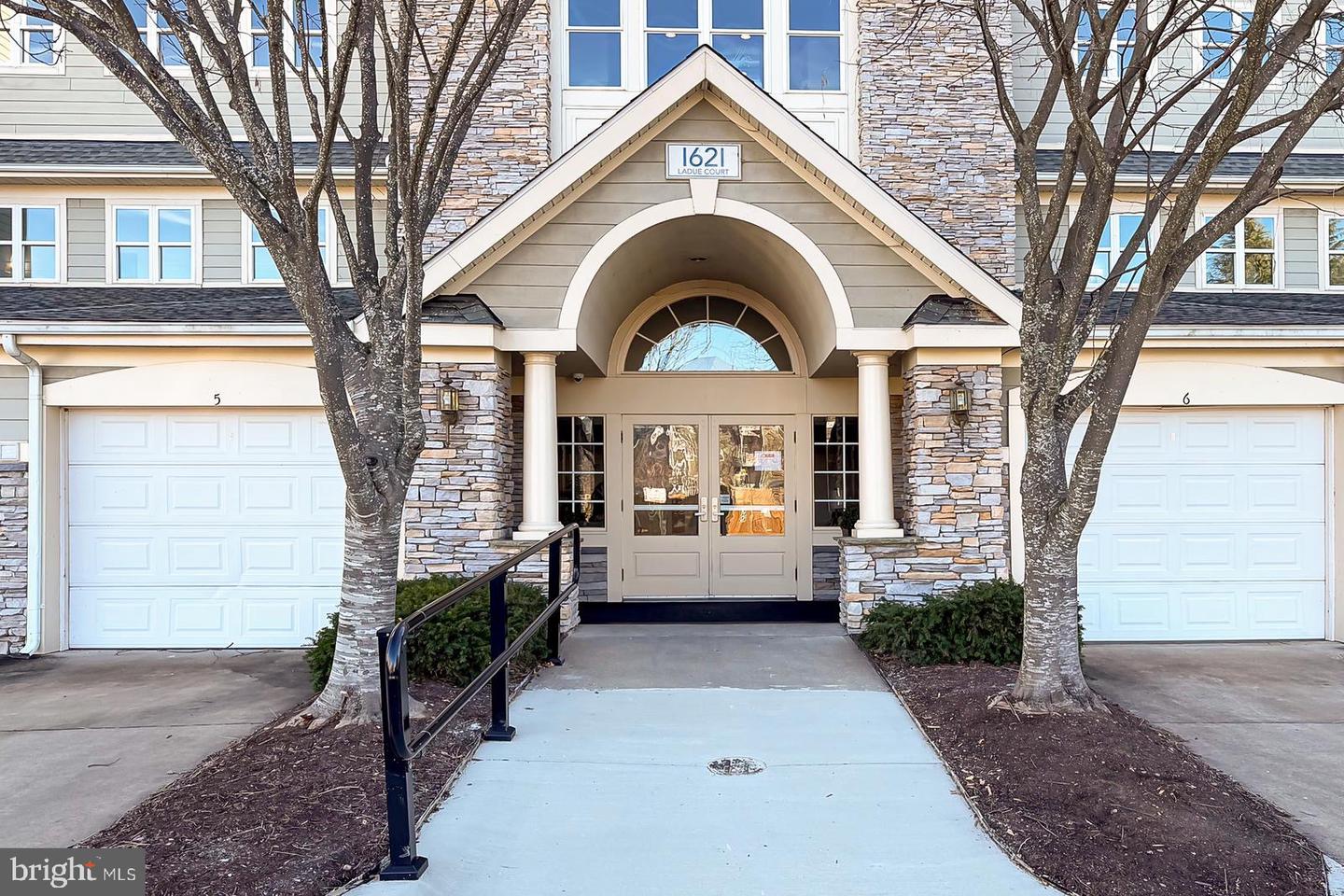 1621 LADUE CT #404, WOODBRIDGE, Virginia 22191, 2 Bedrooms Bedrooms, ,2 BathroomsBathrooms,Residential,For sale,1621 LADUE CT #404,VAPW2109930 MLS # VAPW2109930