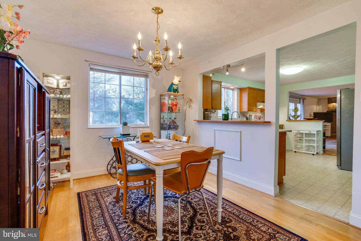 2851 EDGELEA RD, VIENNA, Virginia 22181, 4 Bedrooms Bedrooms, ,2 BathroomsBathrooms,Residential,For sale,2851 EDGELEA RD,VAFX2284158 MLS # VAFX2284158