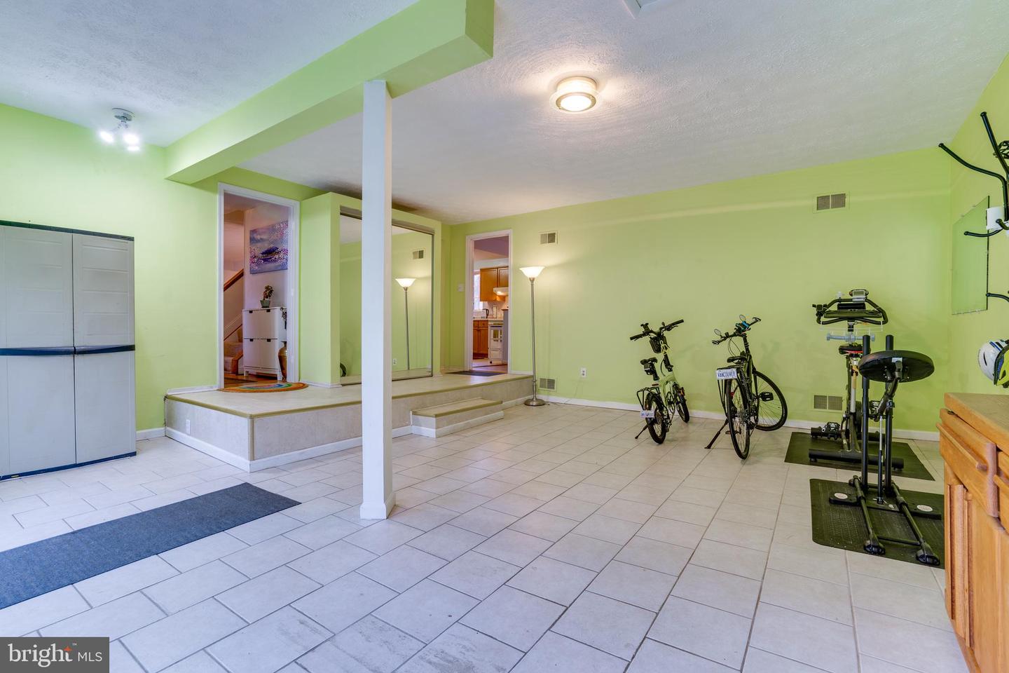 2851 EDGELEA RD, VIENNA, Virginia 22181, 4 Bedrooms Bedrooms, ,2 BathroomsBathrooms,Residential,For sale,2851 EDGELEA RD,VAFX2284158 MLS # VAFX2284158