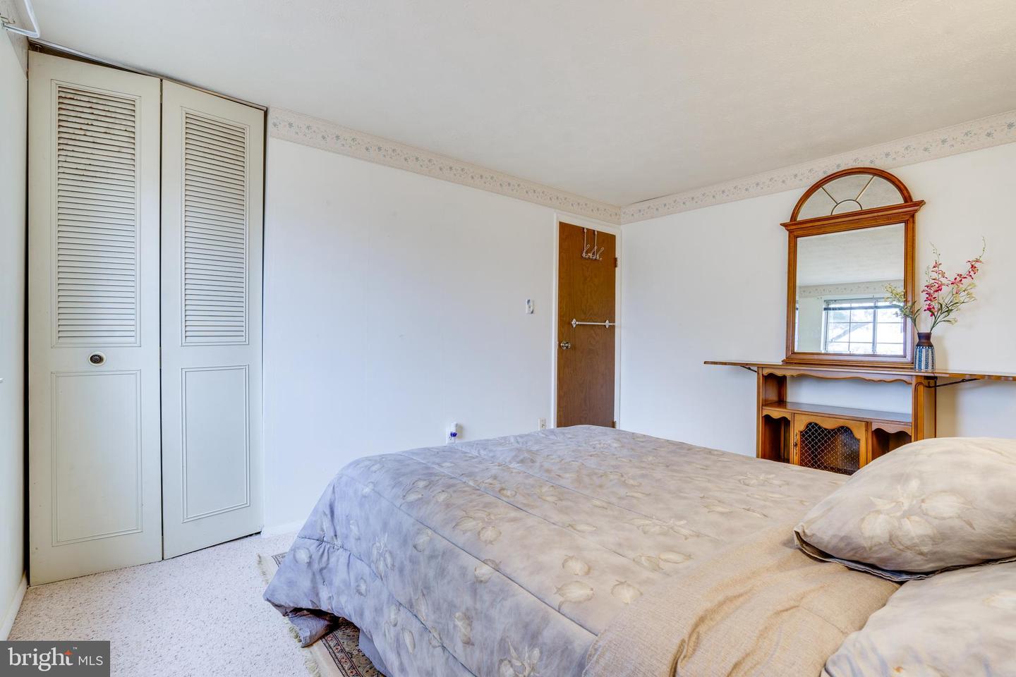 2851 EDGELEA RD, VIENNA, Virginia 22181, 4 Bedrooms Bedrooms, ,2 BathroomsBathrooms,Residential,For sale,2851 EDGELEA RD,VAFX2284158 MLS # VAFX2284158