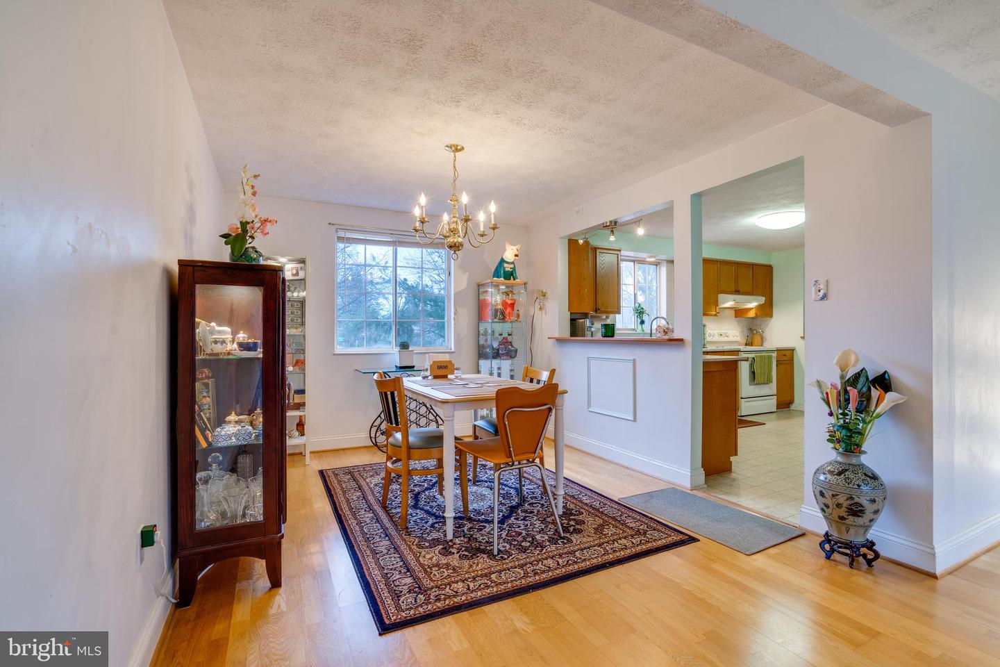 2851 EDGELEA RD, VIENNA, Virginia 22181, 4 Bedrooms Bedrooms, ,2 BathroomsBathrooms,Residential,For sale,2851 EDGELEA RD,VAFX2284158 MLS # VAFX2284158