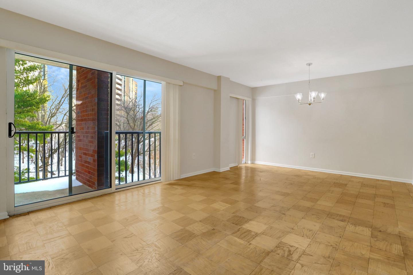 1300 ARMY NAVY DR #510, ARLINGTON, Virginia 22202, 1 Bedroom Bedrooms, ,1 BathroomBathrooms,Residential,For sale,1300 ARMY NAVY DR #510,VAAR2067342 MLS # VAAR2067342 1300 ARMY NAVY DR #510, ARLINGTON, Virginia 22202, 1 Bedroom Bedrooms, ,1 BathroomBathrooms,Residential,For sale,1300 ARMY NAVY DR #510,VAAR2067342 MLS # VAAR2067342