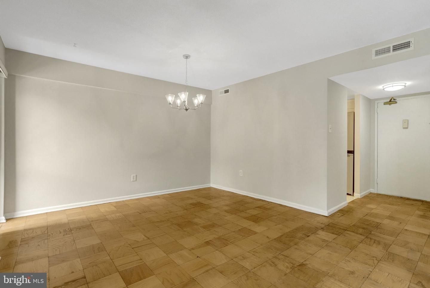 1300 ARMY NAVY DR #510, ARLINGTON, Virginia 22202, 1 Bedroom Bedrooms, ,1 BathroomBathrooms,Residential,For sale,1300 ARMY NAVY DR #510,VAAR2067342 MLS # VAAR2067342 1300 ARMY NAVY DR #510, ARLINGTON, Virginia 22202, 1 Bedroom Bedrooms, ,1 BathroomBathrooms,Residential,For sale,1300 ARMY NAVY DR #510,VAAR2067342 MLS # VAAR2067342