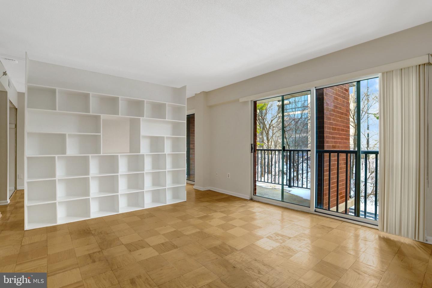 1300 ARMY NAVY DR #510, ARLINGTON, Virginia 22202, 1 Bedroom Bedrooms, ,1 BathroomBathrooms,Residential,For sale,1300 ARMY NAVY DR #510,VAAR2067342 MLS # VAAR2067342 1300 ARMY NAVY DR #510, ARLINGTON, Virginia 22202, 1 Bedroom Bedrooms, ,1 BathroomBathrooms,Residential,For sale,1300 ARMY NAVY DR #510,VAAR2067342 MLS # VAAR2067342