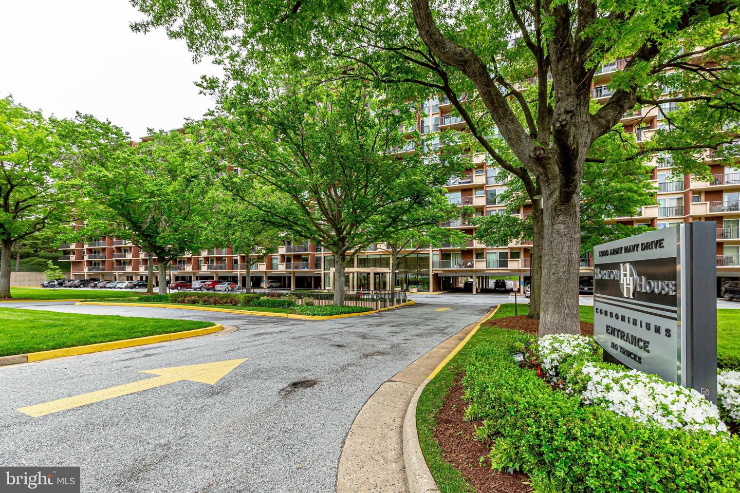 1300 ARMY NAVY DR #510, ARLINGTON, Virginia 22202, 1 Bedroom Bedrooms, ,1 BathroomBathrooms,Residential,For sale,1300 ARMY NAVY DR #510,VAAR2067342 MLS # VAAR2067342 1300 ARMY NAVY DR #510, ARLINGTON, Virginia 22202, 1 Bedroom Bedrooms, ,1 BathroomBathrooms,Residential,For sale,1300 ARMY NAVY DR #510,VAAR2067342 MLS # VAAR2067342