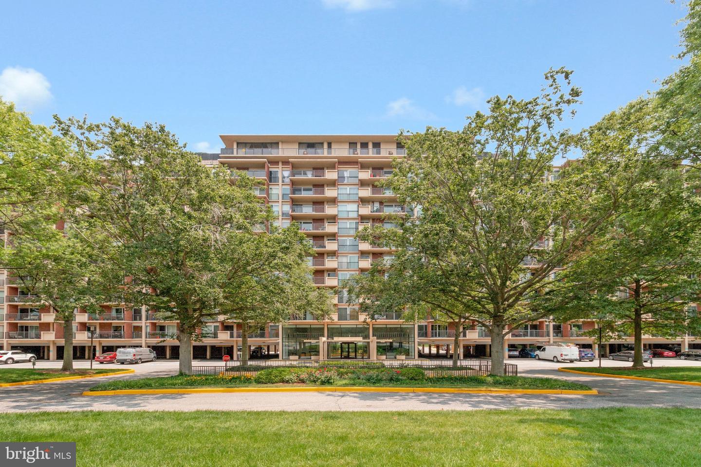 1300 ARMY NAVY DR #510, ARLINGTON, Virginia 22202, 1 Bedroom Bedrooms, ,1 BathroomBathrooms,Residential,For sale,1300 ARMY NAVY DR #510,VAAR2067342 MLS # VAAR2067342 1300 ARMY NAVY DR #510, ARLINGTON, Virginia 22202, 1 Bedroom Bedrooms, ,1 BathroomBathrooms,Residential,For sale,1300 ARMY NAVY DR #510,VAAR2067342 MLS # VAAR2067342
