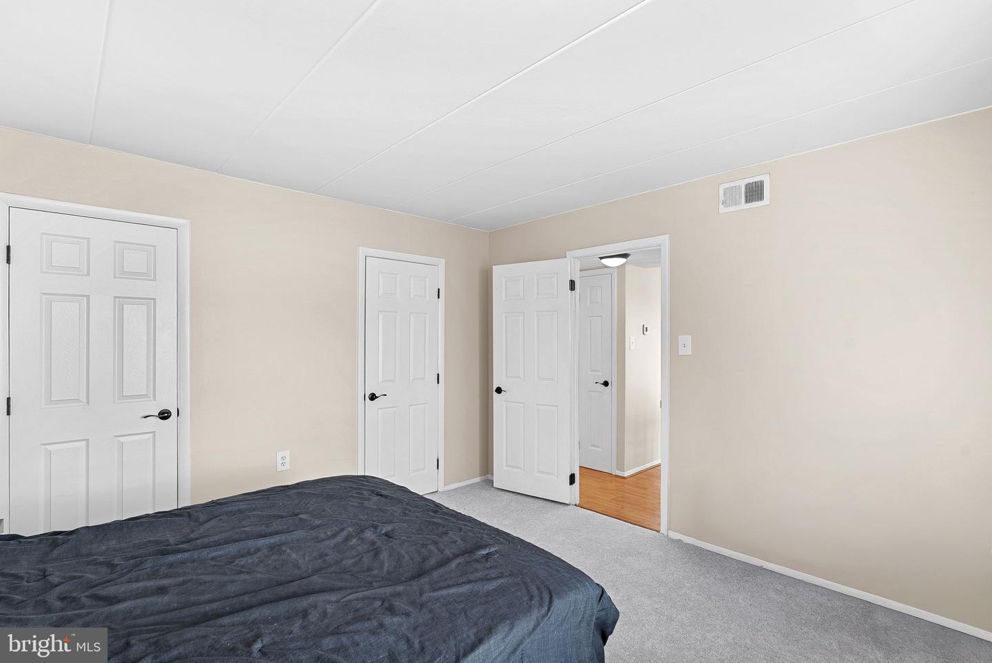 125-Q CLUBHOUSE DR SW #4, LEESBURG, Virginia 20175, 1 Bedroom Bedrooms, ,1 BathroomBathrooms,Residential,For sale,125-Q CLUBHOUSE DR SW #4,VALO2113366 MLS # VALO2113366 125-Q CLUBHOUSE DR SW #4, LEESBURG, Virginia 20175, 1 Bedroom Bedrooms, ,1 BathroomBathrooms,Residential,For sale,125-Q CLUBHOUSE DR SW #4,VALO2113366 MLS # VALO2113366