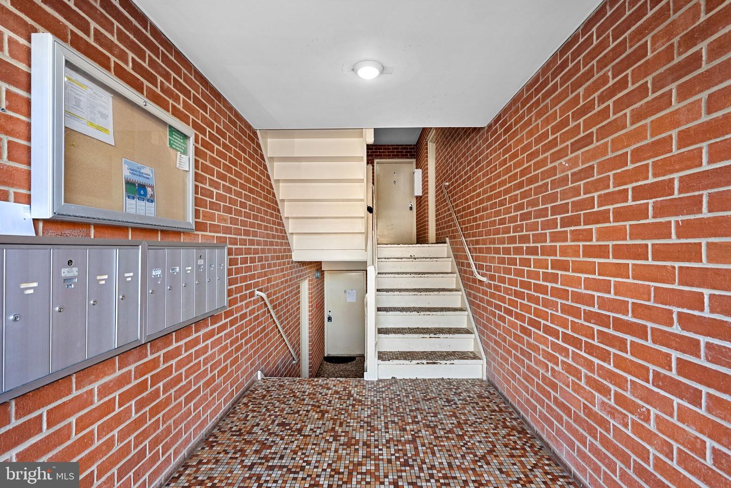 125-Q CLUBHOUSE DR SW #4, LEESBURG, Virginia 20175, 1 Bedroom Bedrooms, ,1 BathroomBathrooms,Residential,For sale,125-Q CLUBHOUSE DR SW #4,VALO2113366 MLS # VALO2113366 125-Q CLUBHOUSE DR SW #4, LEESBURG, Virginia 20175, 1 Bedroom Bedrooms, ,1 BathroomBathrooms,Residential,For sale,125-Q CLUBHOUSE DR SW #4,VALO2113366 MLS # VALO2113366