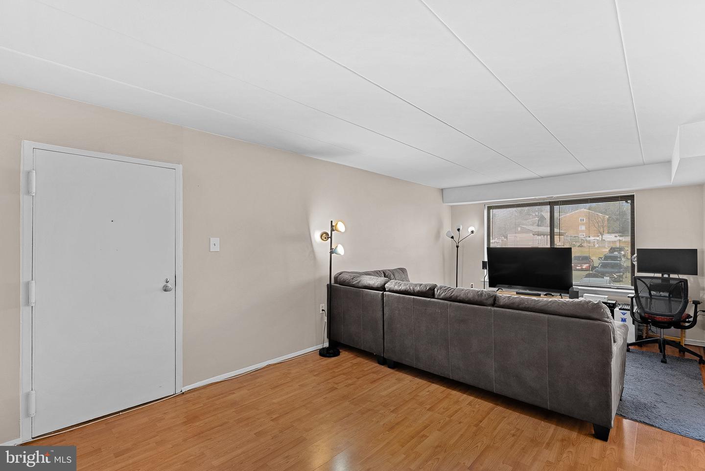 125-Q CLUBHOUSE DR SW #4, LEESBURG, Virginia 20175, 1 Bedroom Bedrooms, ,1 BathroomBathrooms,Residential,For sale,125-Q CLUBHOUSE DR SW #4,VALO2113366 MLS # VALO2113366 125-Q CLUBHOUSE DR SW #4, LEESBURG, Virginia 20175, 1 Bedroom Bedrooms, ,1 BathroomBathrooms,Residential,For sale,125-Q CLUBHOUSE DR SW #4,VALO2113366 MLS # VALO2113366