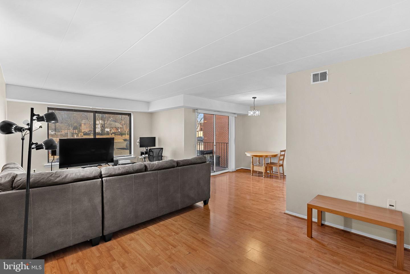 125-Q CLUBHOUSE DR SW #4, LEESBURG, Virginia 20175, 1 Bedroom Bedrooms, ,1 BathroomBathrooms,Residential,For sale,125-Q CLUBHOUSE DR SW #4,VALO2113366 MLS # VALO2113366 125-Q CLUBHOUSE DR SW #4, LEESBURG, Virginia 20175, 1 Bedroom Bedrooms, ,1 BathroomBathrooms,Residential,For sale,125-Q CLUBHOUSE DR SW #4,VALO2113366 MLS # VALO2113366