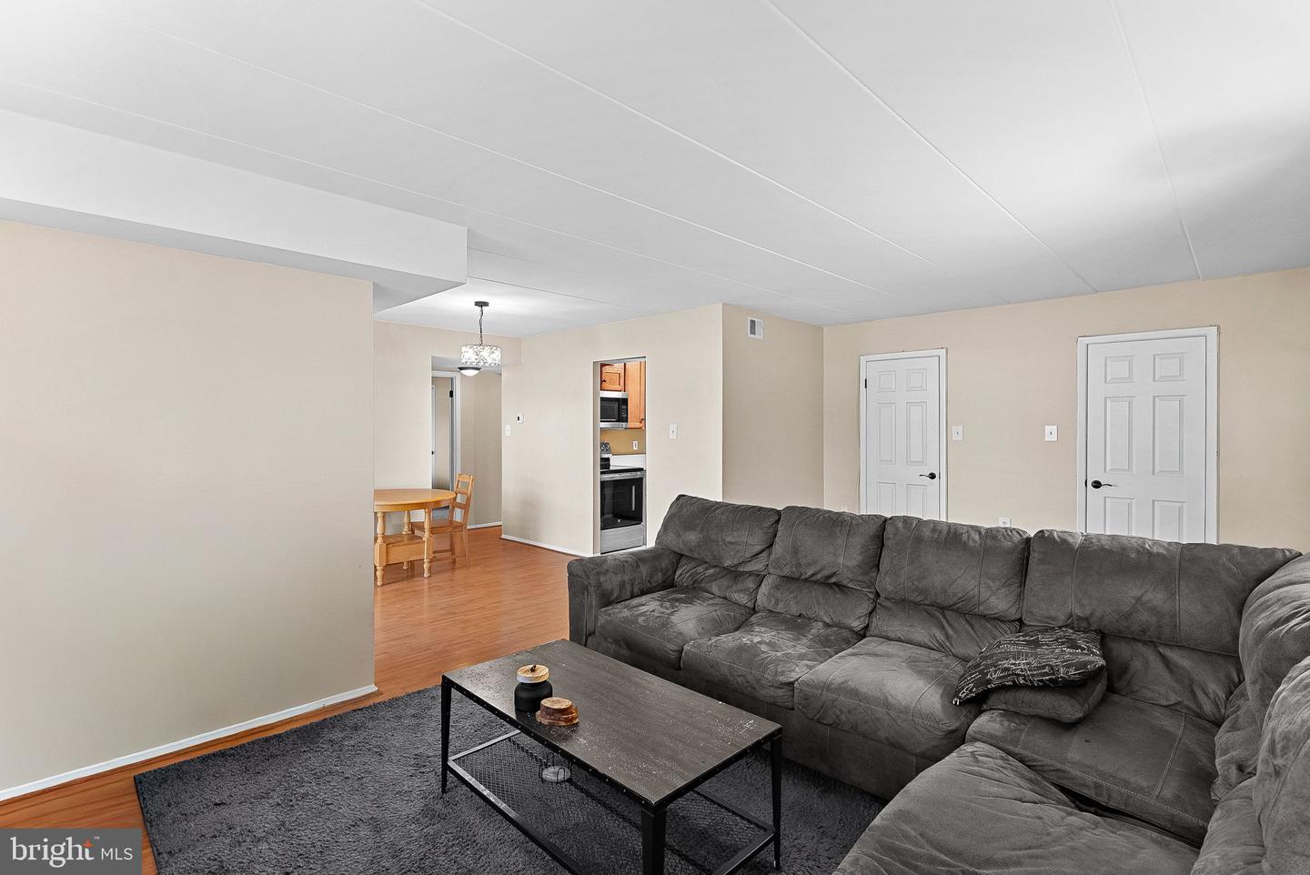 125-Q CLUBHOUSE DR SW #4, LEESBURG, Virginia 20175, 1 Bedroom Bedrooms, ,1 BathroomBathrooms,Residential,For sale,125-Q CLUBHOUSE DR SW #4,VALO2113366 MLS # VALO2113366 125-Q CLUBHOUSE DR SW #4, LEESBURG, Virginia 20175, 1 Bedroom Bedrooms, ,1 BathroomBathrooms,Residential,For sale,125-Q CLUBHOUSE DR SW #4,VALO2113366 MLS # VALO2113366