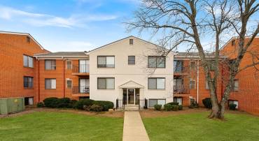 125-Q CLUBHOUSE DR SW #4, LEESBURG, Virginia 20175, 1 Bedroom Bedrooms, ,1 BathroomBathrooms,Residential,For sale,125-Q CLUBHOUSE DR SW #4,VALO2113366 MLS # VALO2113366