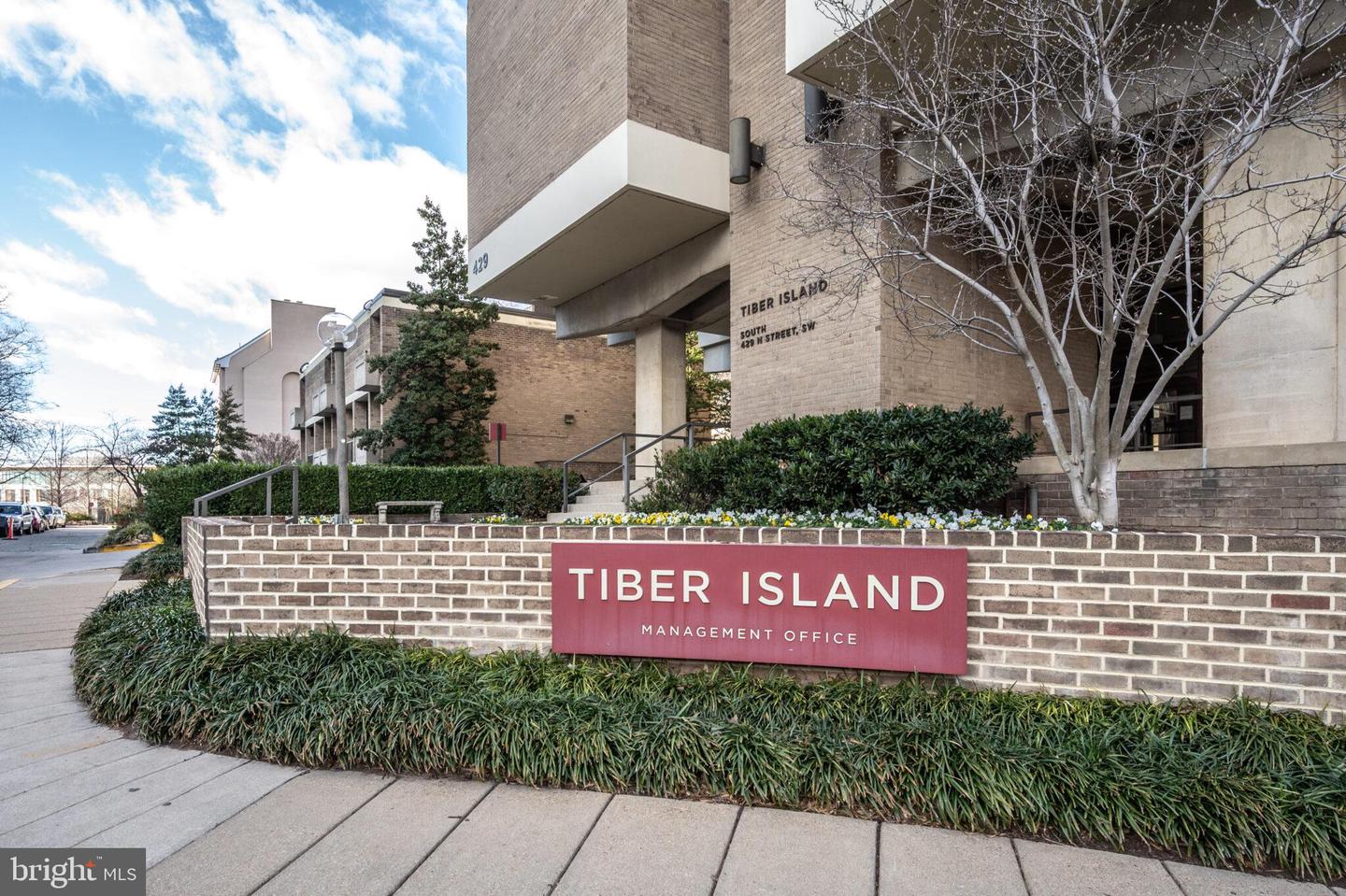 429 N ST SW #S - 705, WASHINGTON, District Of Columbia 20024, 2 Bedrooms Bedrooms, ,2 BathroomsBathrooms,Residential,For sale,429 N ST SW #S - 705,DCDC2239954 MLS # DCDC2239954