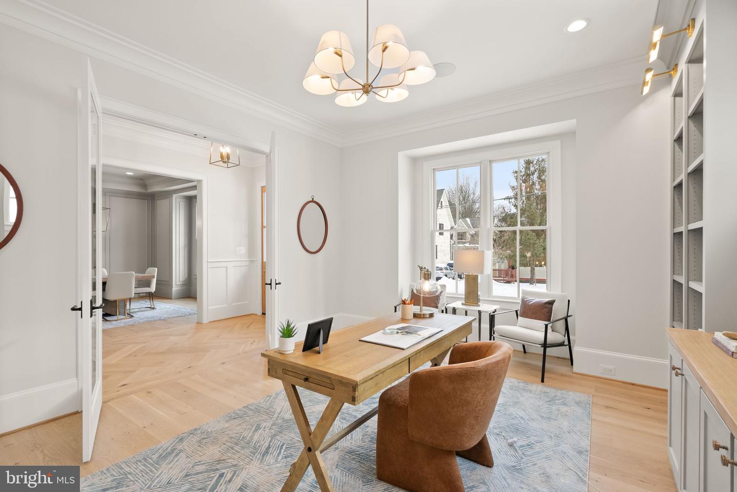 6613 31ST ST N, ARLINGTON, Virginia 22213, 7 Bedrooms Bedrooms, ,7 BathroomsBathrooms,Residential,For sale,6613 31ST ST N,VAAR2067454 MLS # VAAR2067454