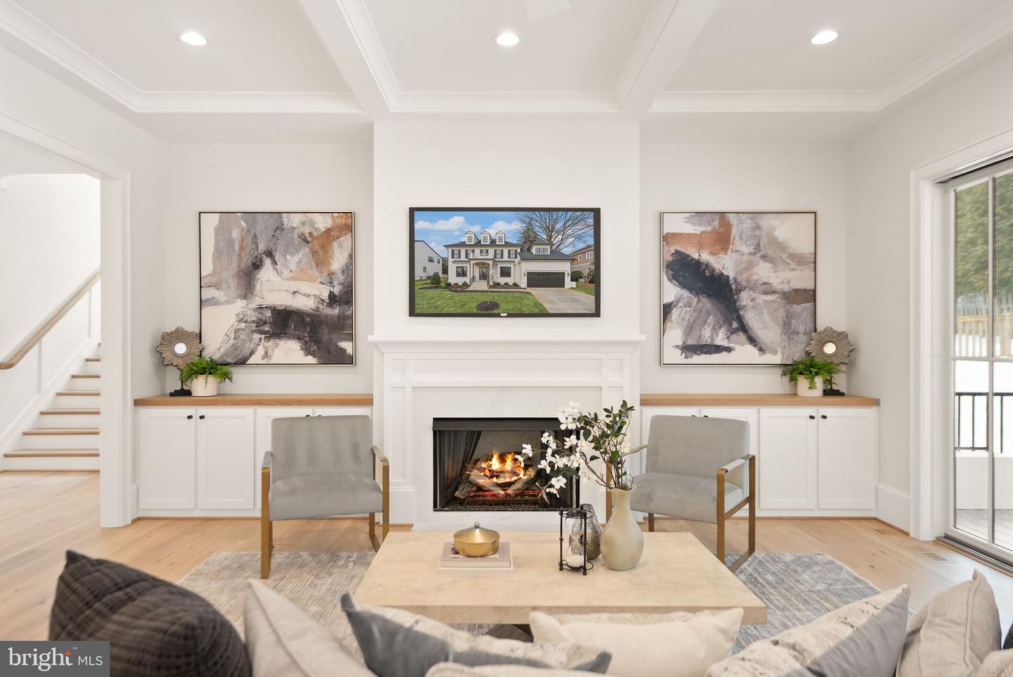 6613 31ST ST N, ARLINGTON, Virginia 22213, 7 Bedrooms Bedrooms, ,7 BathroomsBathrooms,Residential,For sale,6613 31ST ST N,VAAR2067454 MLS # VAAR2067454