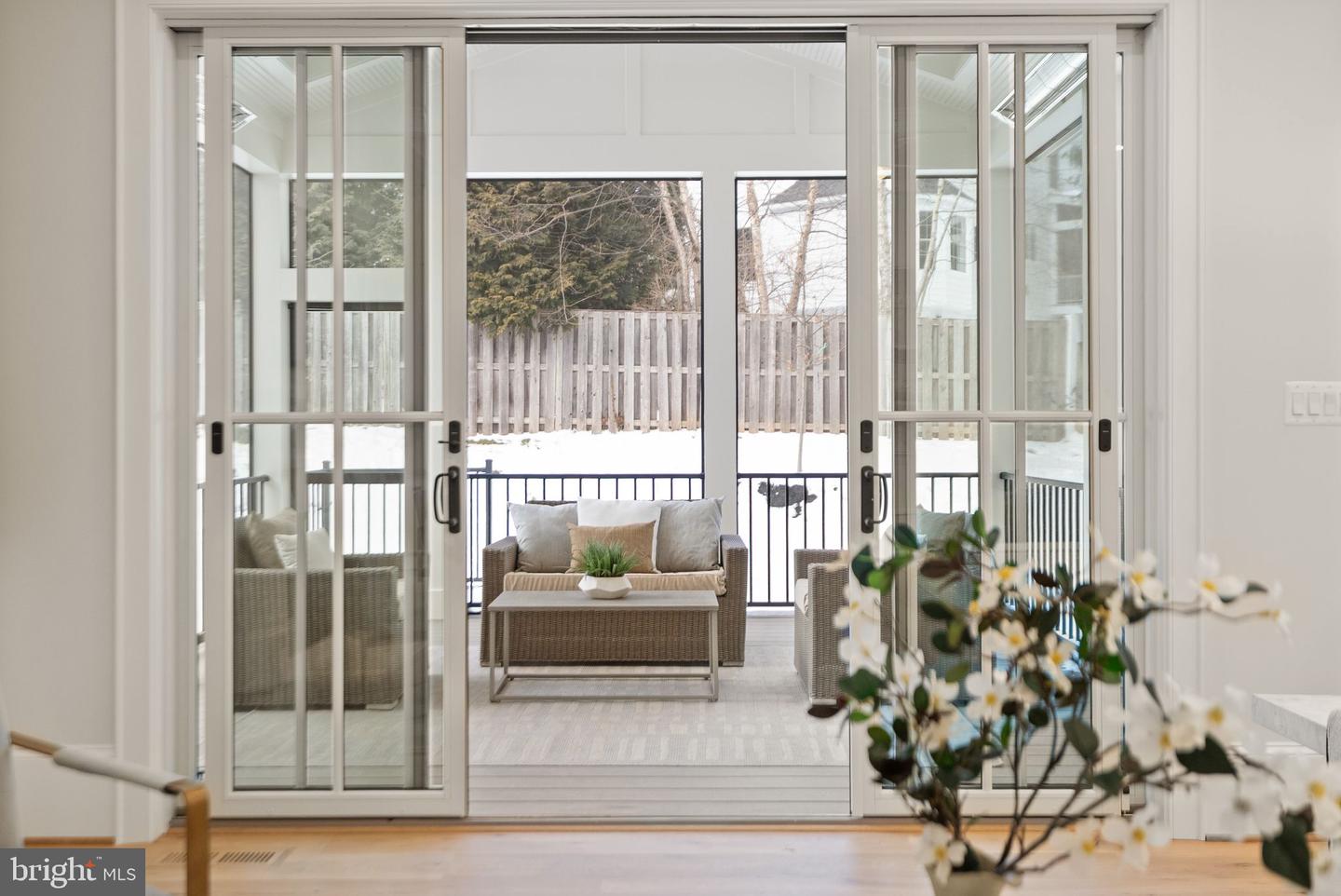 6613 31ST ST N, ARLINGTON, Virginia 22213, 7 Bedrooms Bedrooms, ,7 BathroomsBathrooms,Residential,For sale,6613 31ST ST N,VAAR2067454 MLS # VAAR2067454