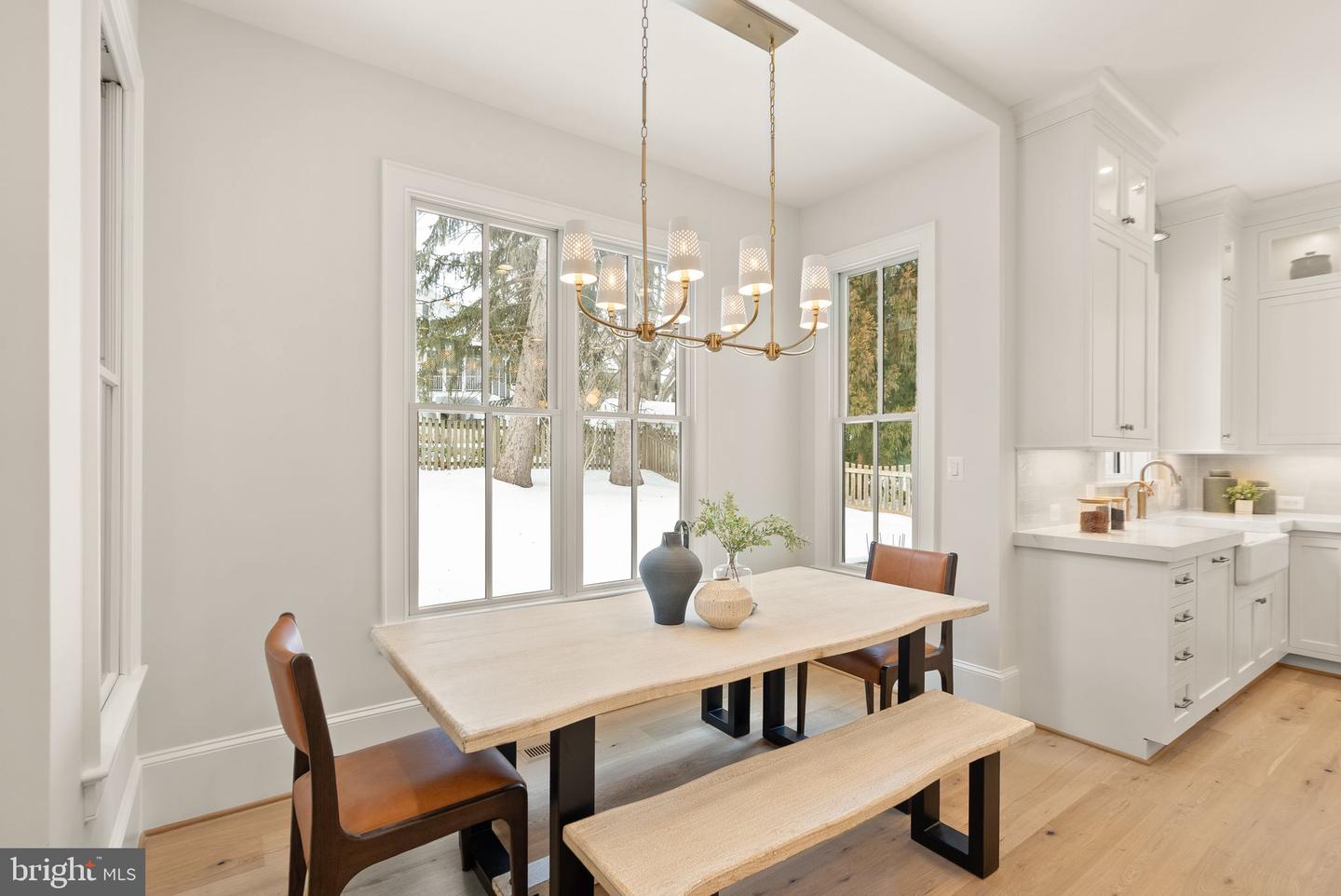 6613 31ST ST N, ARLINGTON, Virginia 22213, 7 Bedrooms Bedrooms, ,7 BathroomsBathrooms,Residential,For sale,6613 31ST ST N,VAAR2067454 MLS # VAAR2067454