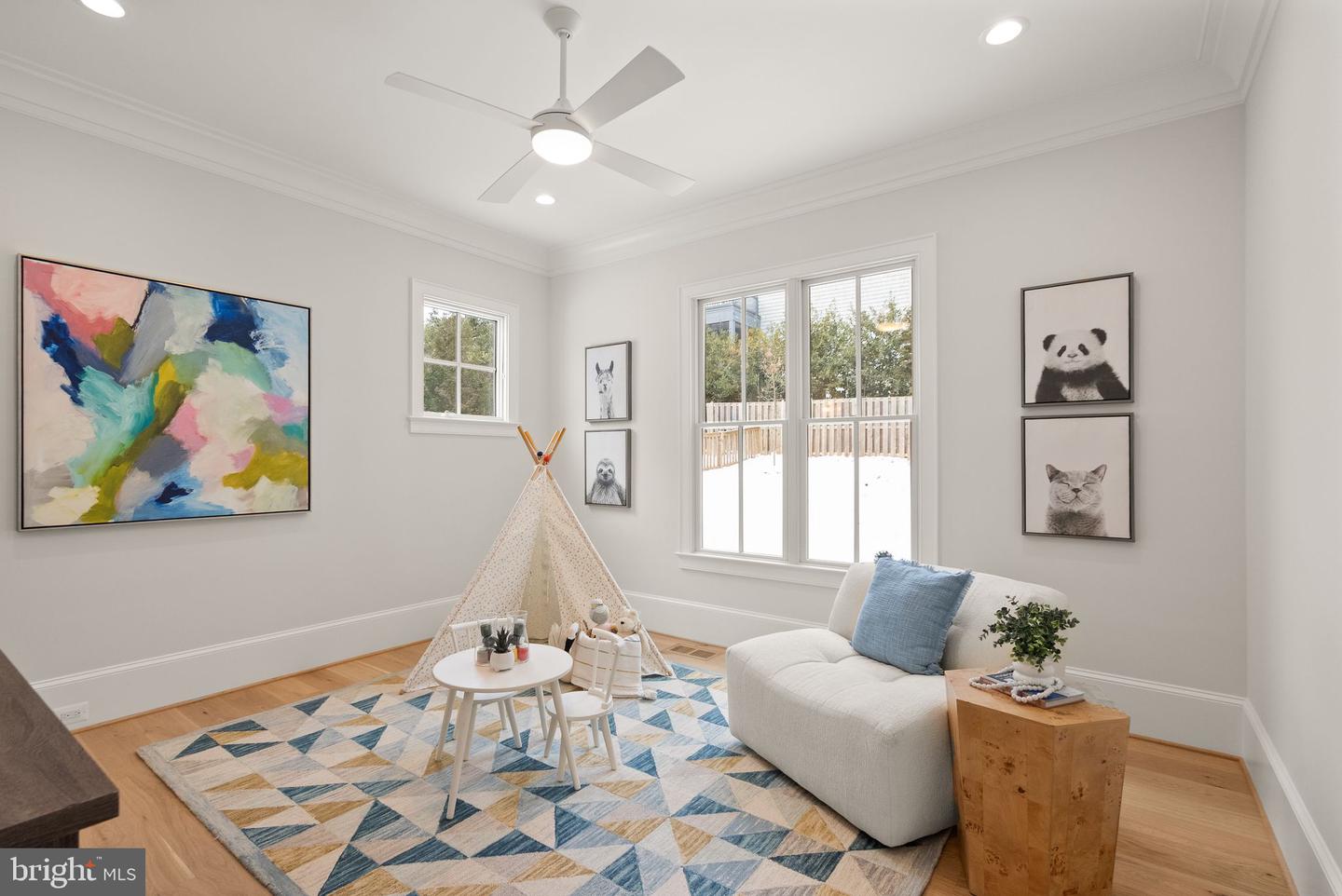 6613 31ST ST N, ARLINGTON, Virginia 22213, 7 Bedrooms Bedrooms, ,7 BathroomsBathrooms,Residential,For sale,6613 31ST ST N,VAAR2067454 MLS # VAAR2067454