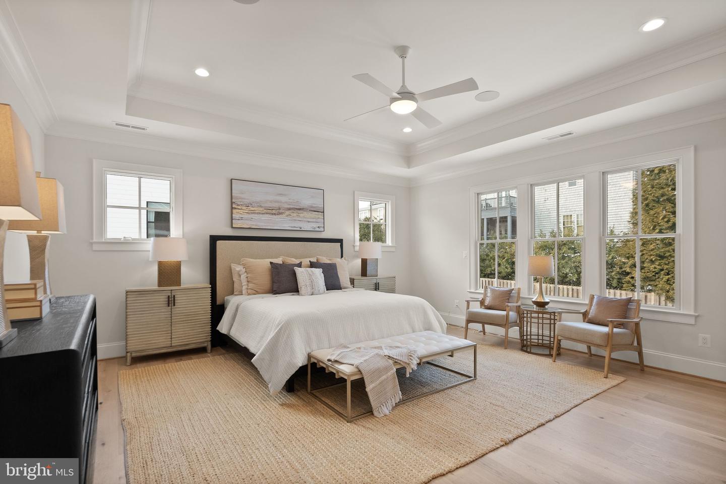 6613 31ST ST N, ARLINGTON, Virginia 22213, 7 Bedrooms Bedrooms, ,7 BathroomsBathrooms,Residential,For sale,6613 31ST ST N,VAAR2067454 MLS # VAAR2067454