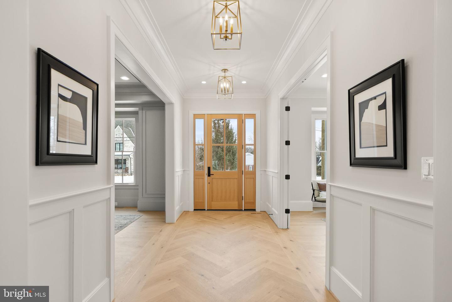 6613 31ST ST N, ARLINGTON, Virginia 22213, 7 Bedrooms Bedrooms, ,7 BathroomsBathrooms,Residential,For sale,6613 31ST ST N,VAAR2067454 MLS # VAAR2067454