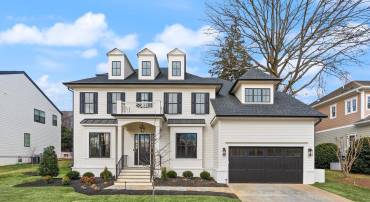 6613 31ST ST N, ARLINGTON, Virginia 22213, 7 Bedrooms Bedrooms, ,7 BathroomsBathrooms,Residential,For sale,6613 31ST ST N,VAAR2067454 MLS # VAAR2067454