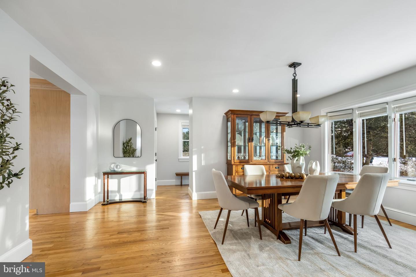 3101 N TORONTO ST, ARLINGTON, Virginia 22213, 5 Bedrooms Bedrooms, ,4 BathroomsBathrooms,Residential,For sale,3101 N TORONTO ST,VAAR2067470 MLS # VAAR2067470