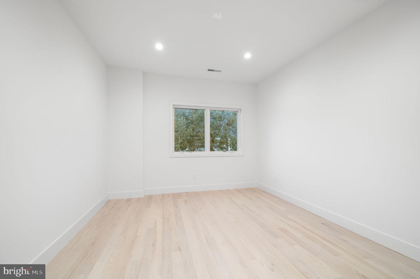 4810 3RD ST N, ARLINGTON, Virginia 22203, 6 Bedrooms Bedrooms, ,5 BathroomsBathrooms,Residential,For sale,4810 3RD ST N,VAAR2067594 MLS # VAAR2067594 4810 3RD ST N, ARLINGTON, Virginia 22203, 6 Bedrooms Bedrooms, ,5 BathroomsBathrooms,Residential,For sale,4810 3RD ST N,VAAR2067594 MLS # VAAR2067594