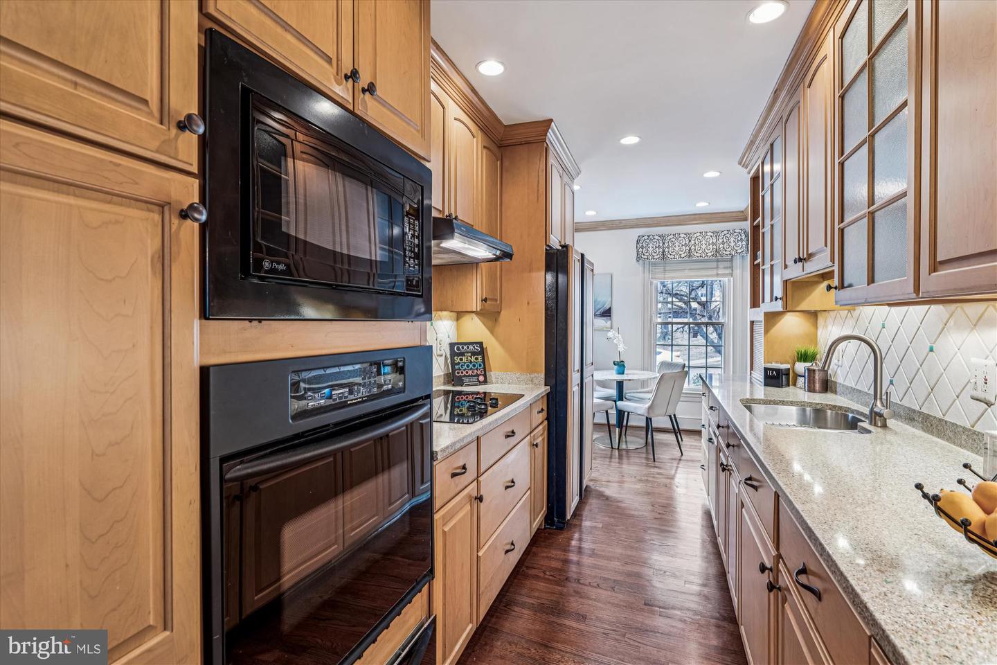 1326 N LYNNBROOK DR, ARLINGTON, Virginia 22201, 3 Bedrooms Bedrooms, ,2 BathroomsBathrooms,Residential,For sale,1326 N LYNNBROOK DR,VAAR2067646 MLS # VAAR2067646