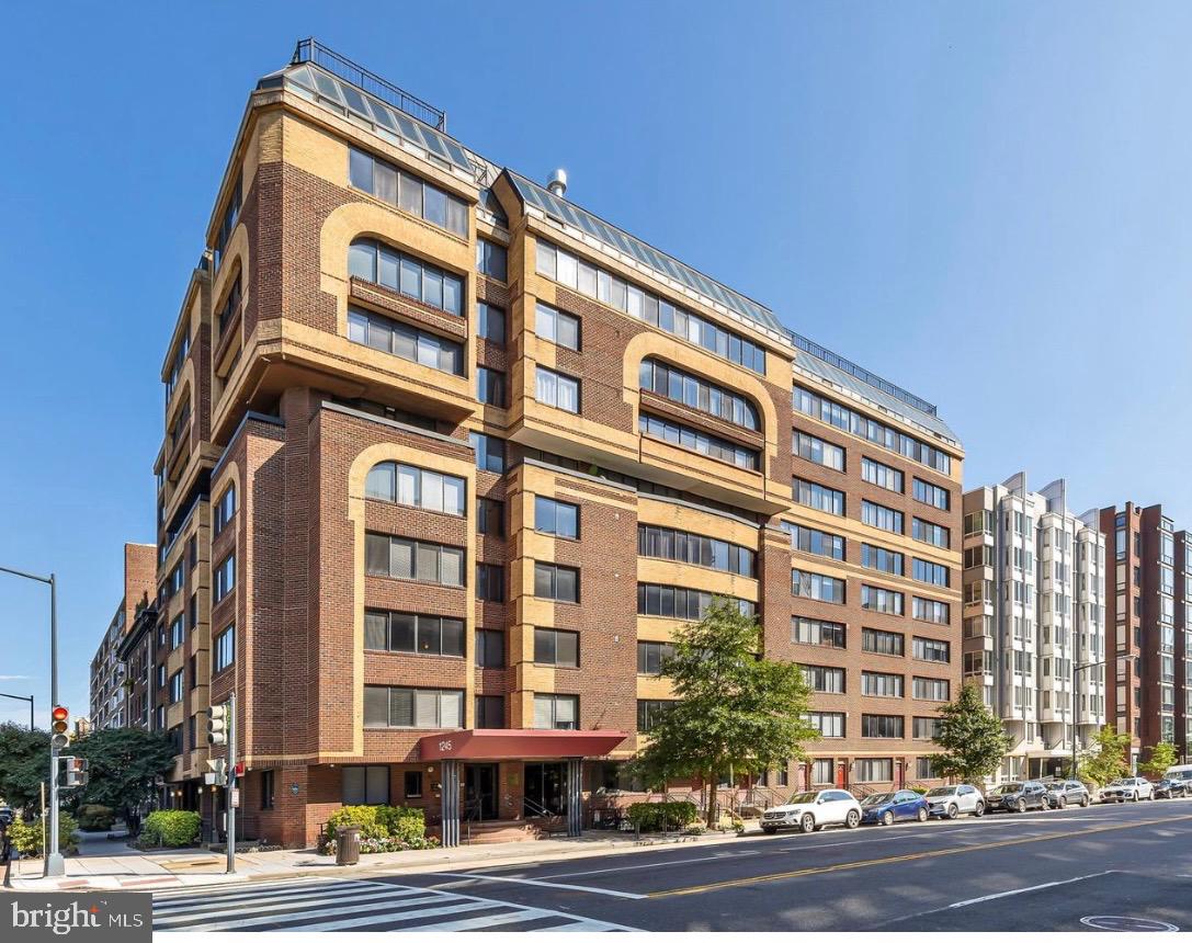 1245 13TH ST NW #208, WASHINGTON, District Of Columbia 20005, 1 Bedroom Bedrooms, 2 Rooms Rooms,1 BathroomBathrooms,Residential,For sale,1245 13TH ST NW #208,DCDC2240984 MLS # DCDC2240984 1245 13TH ST NW #208, WASHINGTON, District Of Columbia 20005, 1 Bedroom Bedrooms, 2 Rooms Rooms,1 BathroomBathrooms,Residential,For sale,1245 13TH ST NW #208,DCDC2240984 MLS # DCDC2240984