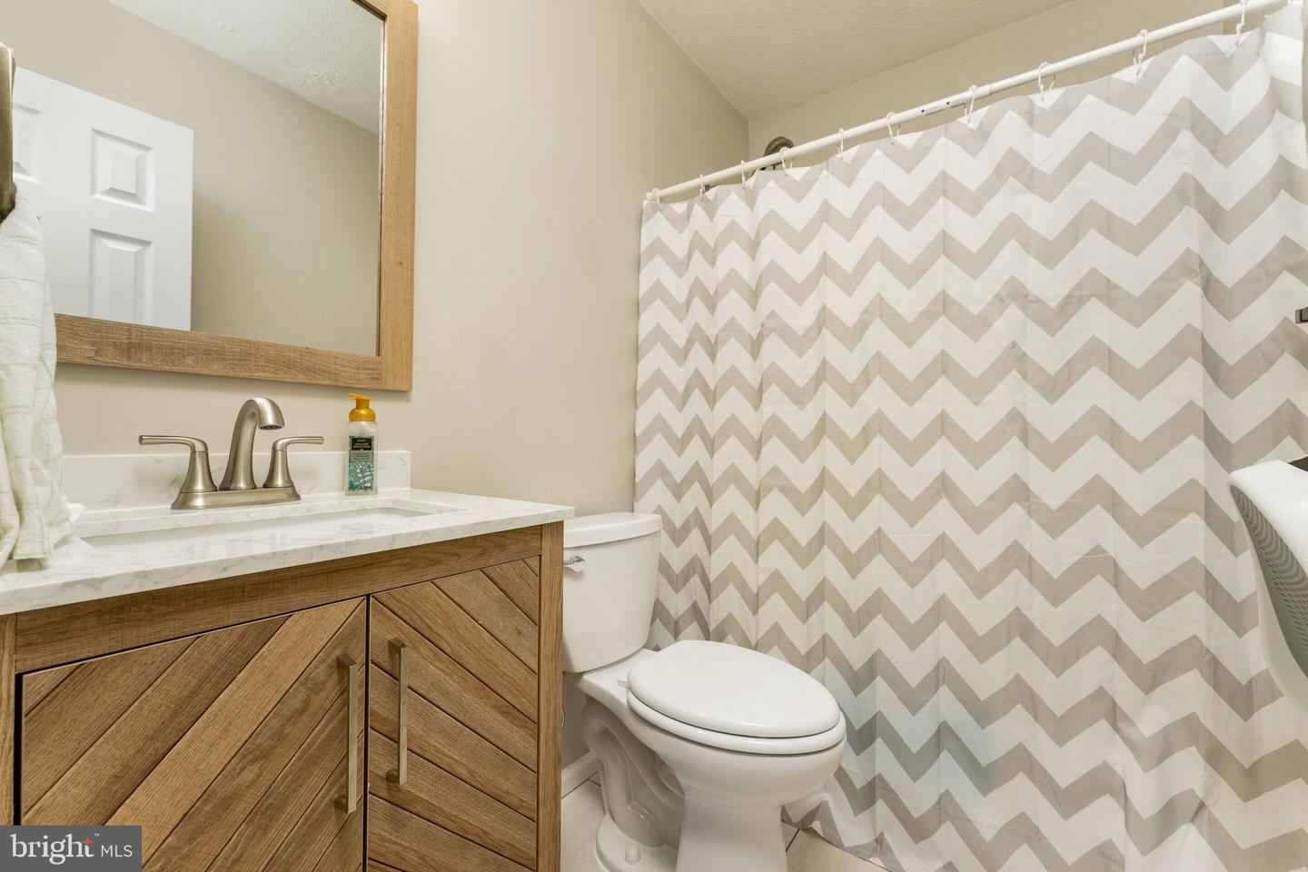 250 RIDGE TOP LN, LINDEN, Virginia 22642, 4 Bedrooms Bedrooms, ,3 BathroomsBathrooms,Residential,For sale,250 RIDGE TOP LN,VAWR2013102 MLS # VAWR2013102 250 RIDGE TOP LN, LINDEN, Virginia 22642, 4 Bedrooms Bedrooms, ,3 BathroomsBathrooms,Residential,For sale,250 RIDGE TOP LN,VAWR2013102 MLS # VAWR2013102