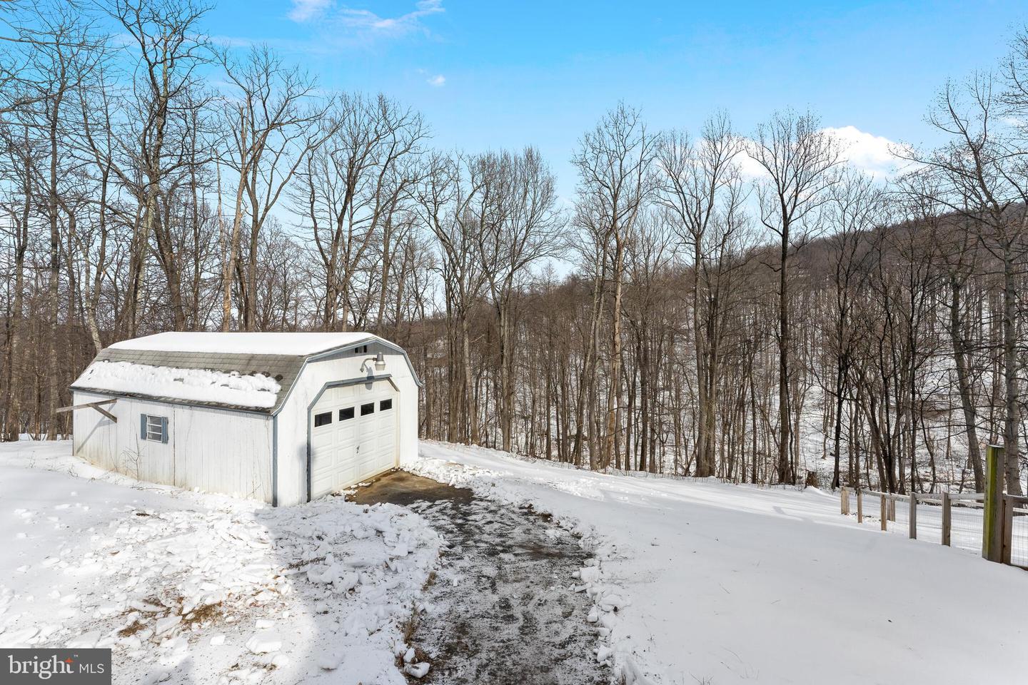 250 RIDGE TOP LN, LINDEN, Virginia 22642, 4 Bedrooms Bedrooms, ,3 BathroomsBathrooms,Residential,For sale,250 RIDGE TOP LN,VAWR2013102 MLS # VAWR2013102 250 RIDGE TOP LN, LINDEN, Virginia 22642, 4 Bedrooms Bedrooms, ,3 BathroomsBathrooms,Residential,For sale,250 RIDGE TOP LN,VAWR2013102 MLS # VAWR2013102