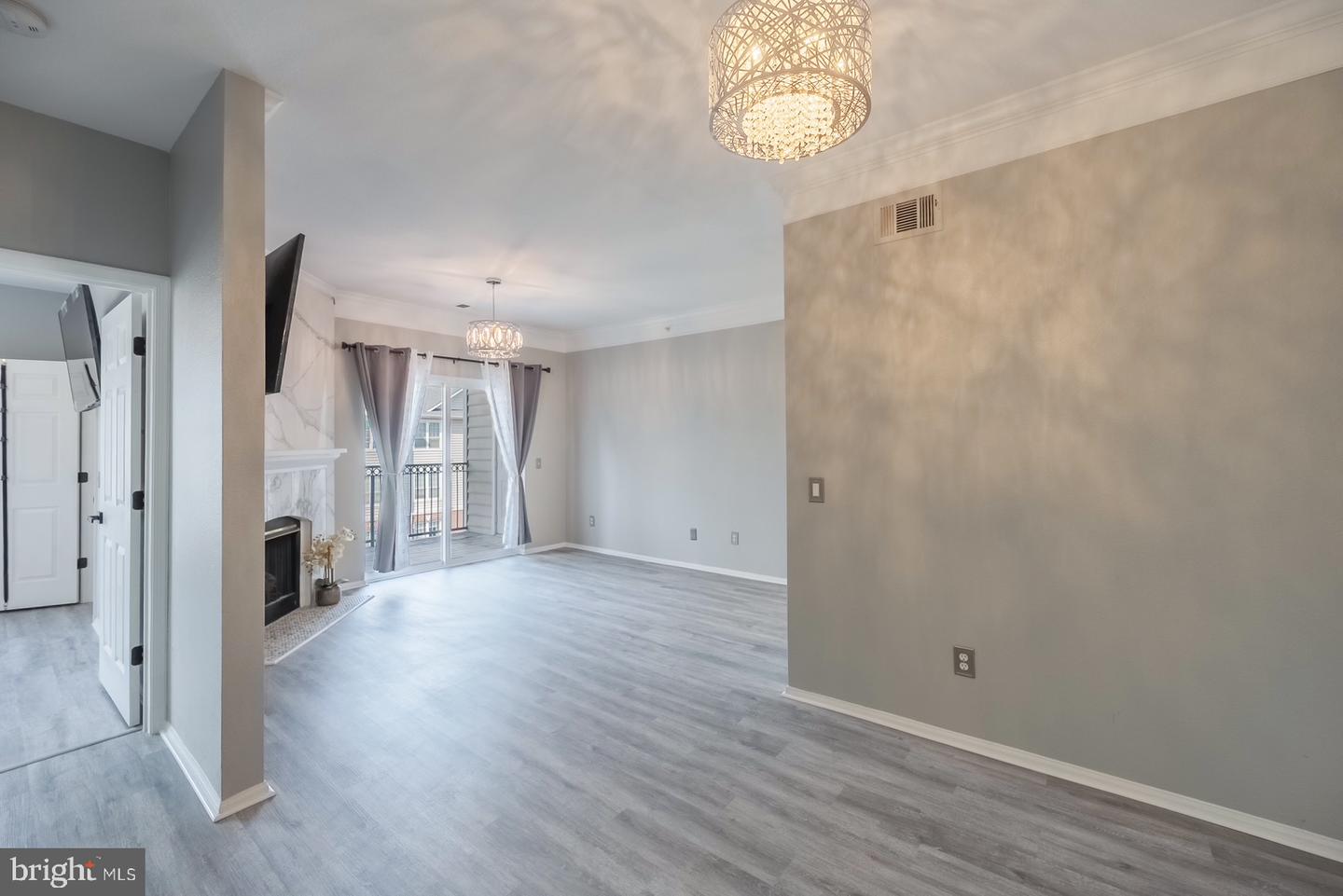 1581 SPRING GATE DR #5403, MCLEAN, Virginia 22102, 2 Bedrooms Bedrooms, ,2 BathroomsBathrooms,Residential,For sale,1581 SPRING GATE DR #5403,VAFX2285488 MLS # VAFX2285488 1581 SPRING GATE DR #5403, MCLEAN, Virginia 22102, 2 Bedrooms Bedrooms, ,2 BathroomsBathrooms,Residential,For sale,1581 SPRING GATE DR #5403,VAFX2285488 MLS # VAFX2285488