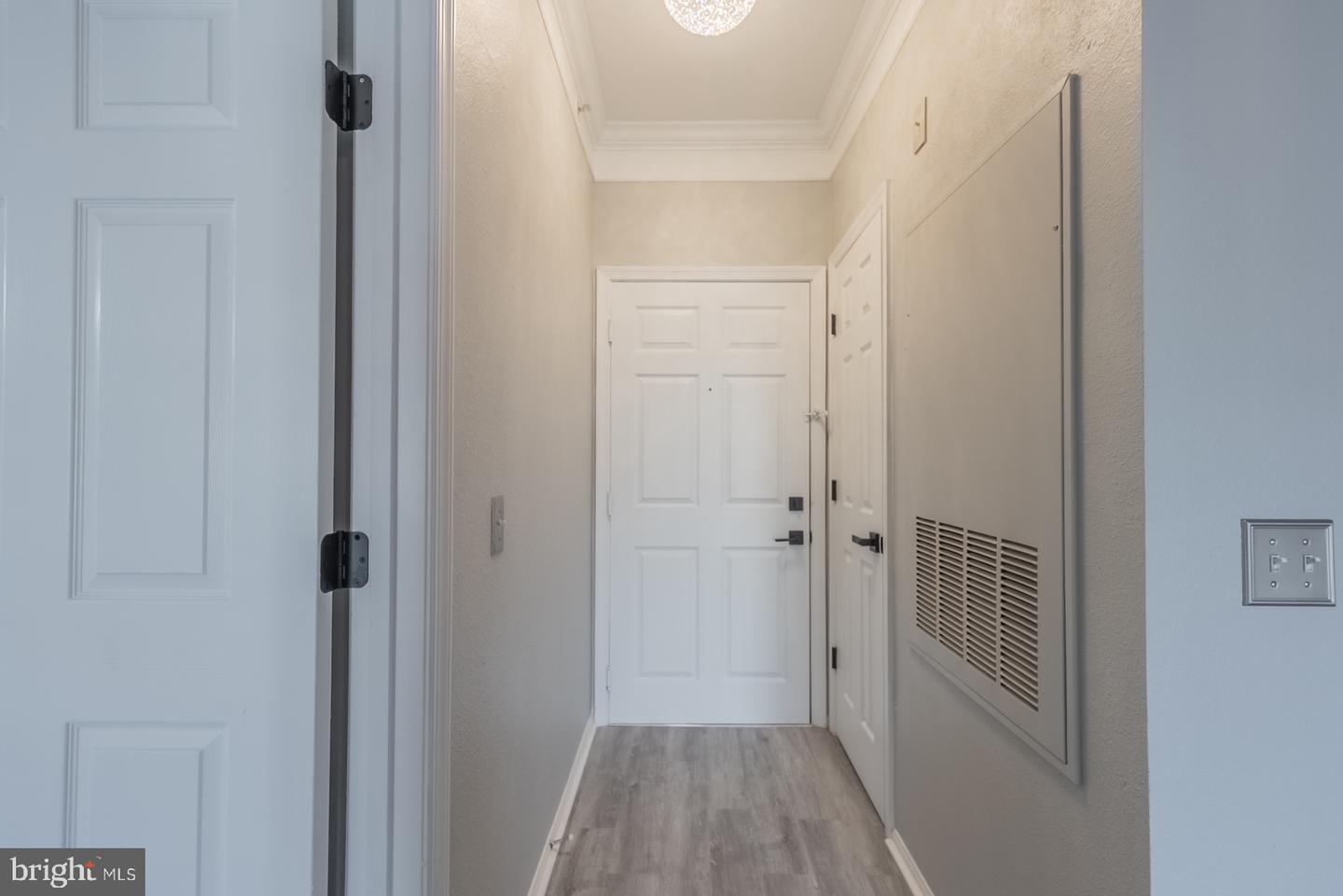 1581 SPRING GATE DR #5403, MCLEAN, Virginia 22102, 2 Bedrooms Bedrooms, ,2 BathroomsBathrooms,Residential,For sale,1581 SPRING GATE DR #5403,VAFX2285488 MLS # VAFX2285488 1581 SPRING GATE DR #5403, MCLEAN, Virginia 22102, 2 Bedrooms Bedrooms, ,2 BathroomsBathrooms,Residential,For sale,1581 SPRING GATE DR #5403,VAFX2285488 MLS # VAFX2285488