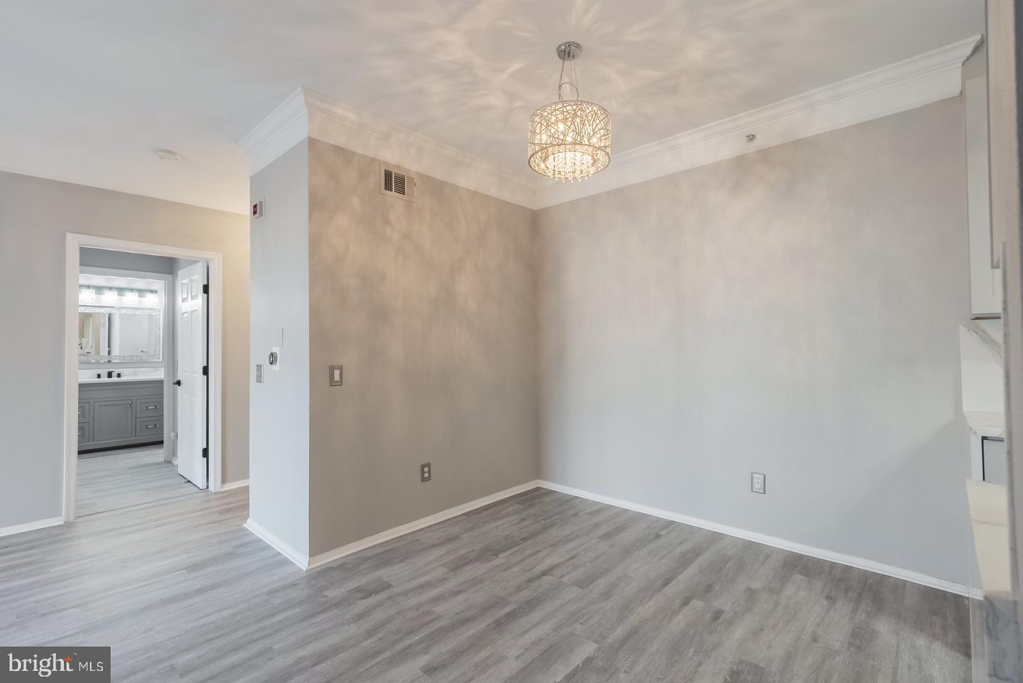 1581 SPRING GATE DR #5403, MCLEAN, Virginia 22102, 2 Bedrooms Bedrooms, ,2 BathroomsBathrooms,Residential,For sale,1581 SPRING GATE DR #5403,VAFX2285488 MLS # VAFX2285488 1581 SPRING GATE DR #5403, MCLEAN, Virginia 22102, 2 Bedrooms Bedrooms, ,2 BathroomsBathrooms,Residential,For sale,1581 SPRING GATE DR #5403,VAFX2285488 MLS # VAFX2285488