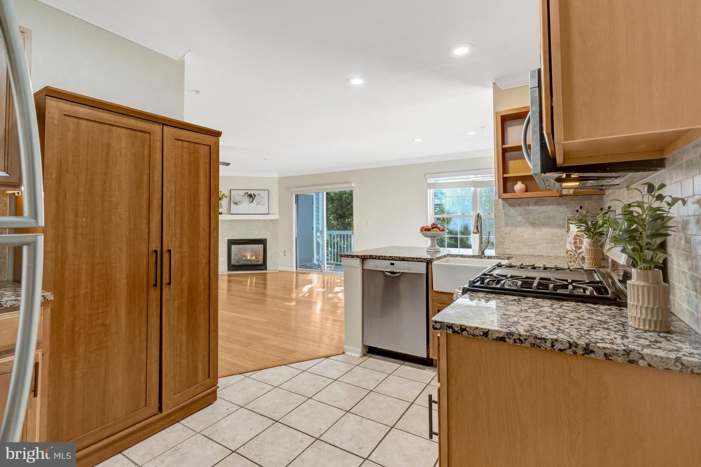 12851 FAIR BRIAR LN, FAIRFAX, Virginia 22033, 2 Bedrooms Bedrooms, ,2 BathroomsBathrooms,Residential,For sale,12851 FAIR BRIAR LN,VAFX2285662 MLS # VAFX2285662