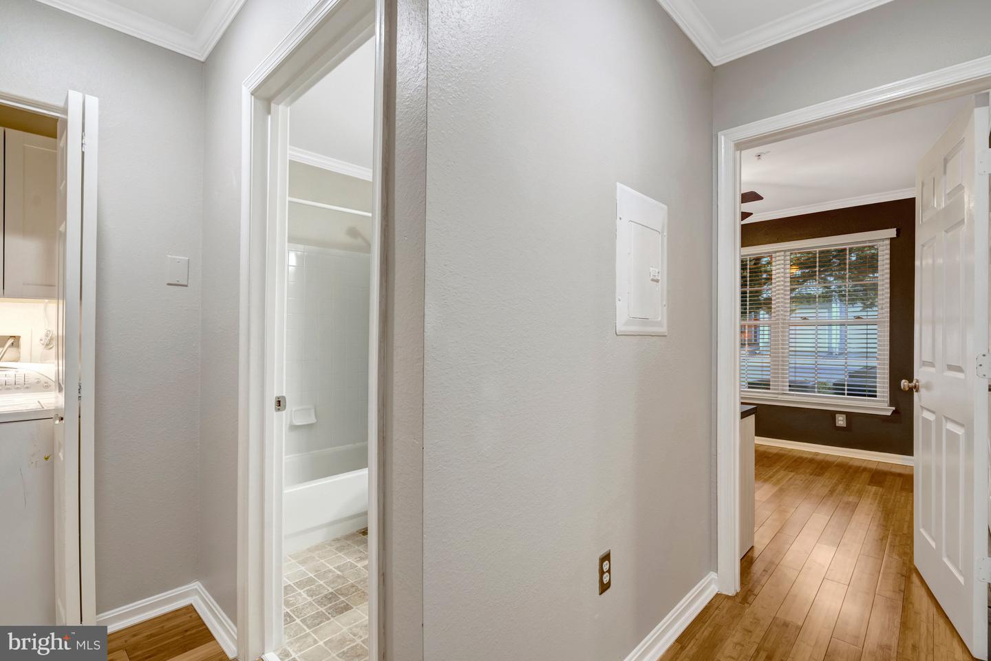 12851 FAIR BRIAR LN, FAIRFAX, Virginia 22033, 2 Bedrooms Bedrooms, ,2 BathroomsBathrooms,Residential,For sale,12851 FAIR BRIAR LN,VAFX2285662 MLS # VAFX2285662