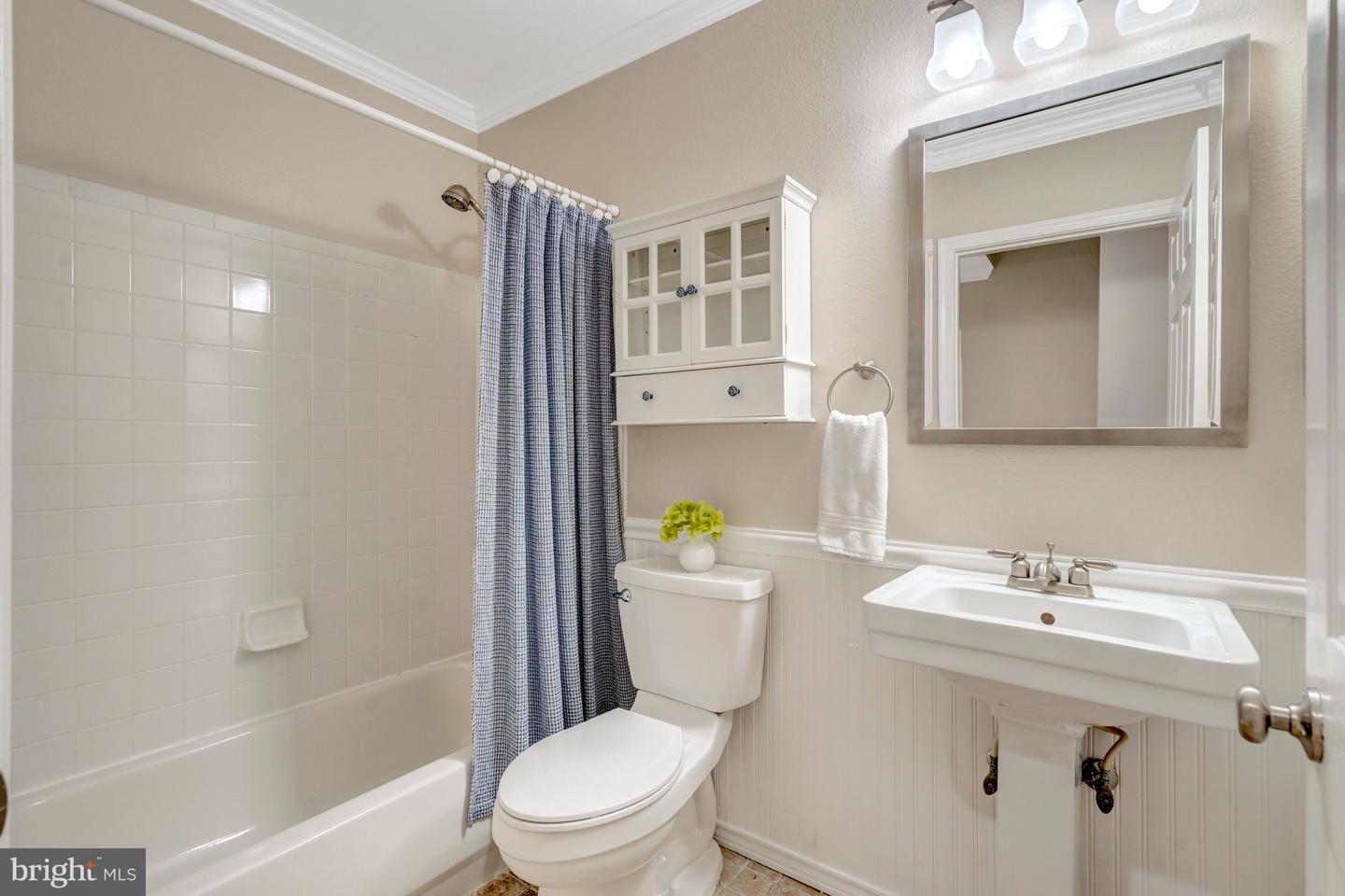 12851 FAIR BRIAR LN, FAIRFAX, Virginia 22033, 2 Bedrooms Bedrooms, ,2 BathroomsBathrooms,Residential,For sale,12851 FAIR BRIAR LN,VAFX2285662 MLS # VAFX2285662