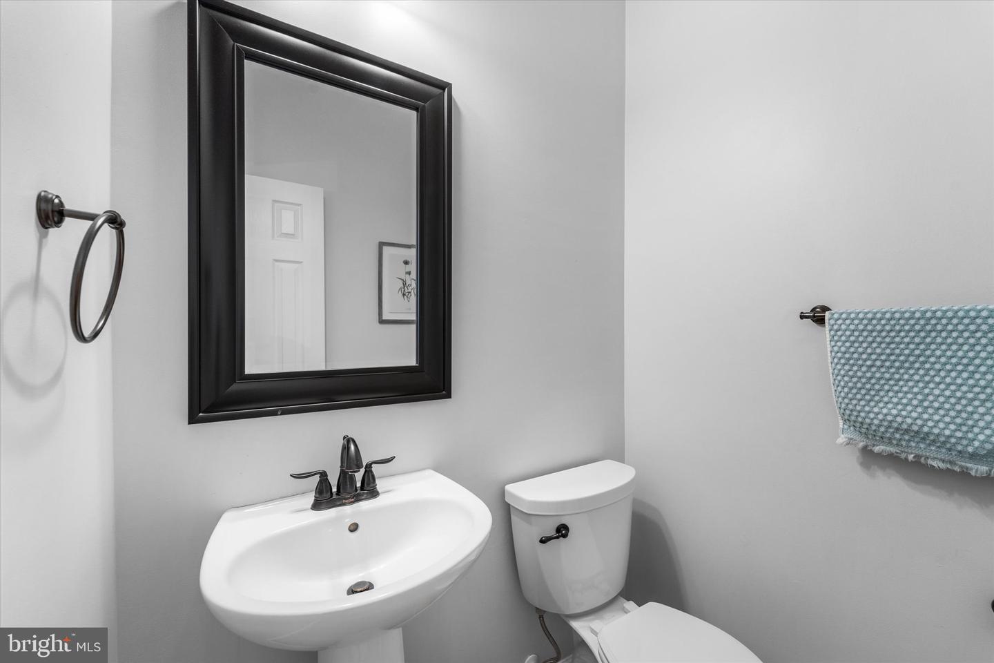 21070 TYLER TOO TER, ASHBURN, Virginia 20147, 3 Bedrooms Bedrooms, ,2 BathroomsBathrooms,Residential,For sale,21070 TYLER TOO TER,VALO2113948 MLS # VALO2113948 21070 TYLER TOO TER, ASHBURN, Virginia 20147, 3 Bedrooms Bedrooms, ,2 BathroomsBathrooms,Residential,For sale,21070 TYLER TOO TER,VALO2113948 MLS # VALO2113948