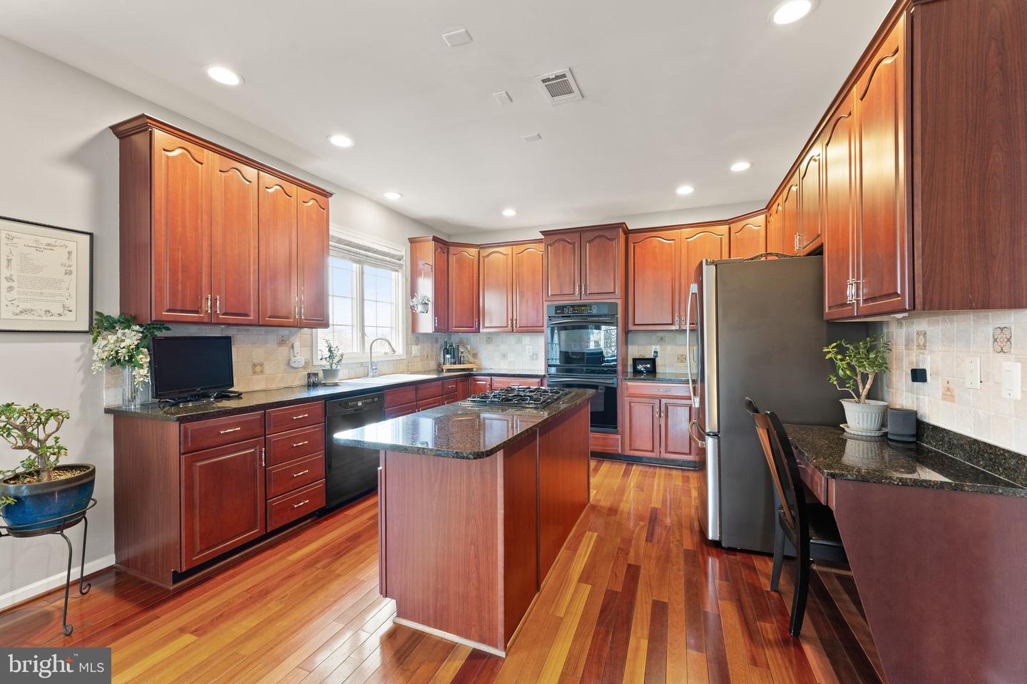 43387 LA BELLE PL, ASHBURN, Virginia 20147, 5 Bedrooms Bedrooms, ,4 BathroomsBathrooms,Residential,For sale,43387 LA BELLE PL,VALO2114086 MLS # VALO2114086