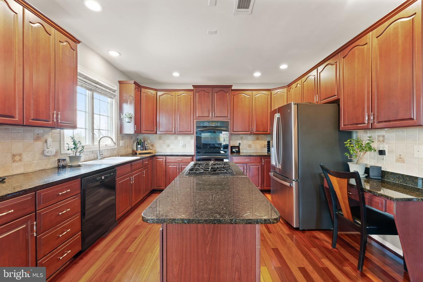 43387 LA BELLE PL, ASHBURN, Virginia 20147, 5 Bedrooms Bedrooms, ,4 BathroomsBathrooms,Residential,For sale,43387 LA BELLE PL,VALO2114086 MLS # VALO2114086