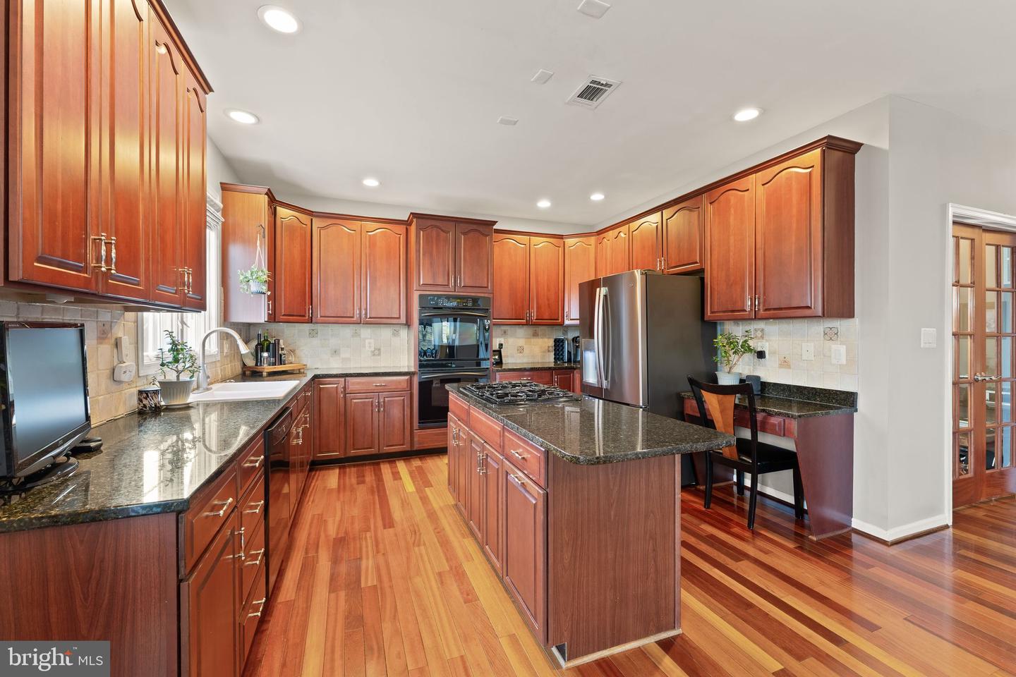 43387 LA BELLE PL, ASHBURN, Virginia 20147, 5 Bedrooms Bedrooms, ,4 BathroomsBathrooms,Residential,For sale,43387 LA BELLE PL,VALO2114086 MLS # VALO2114086