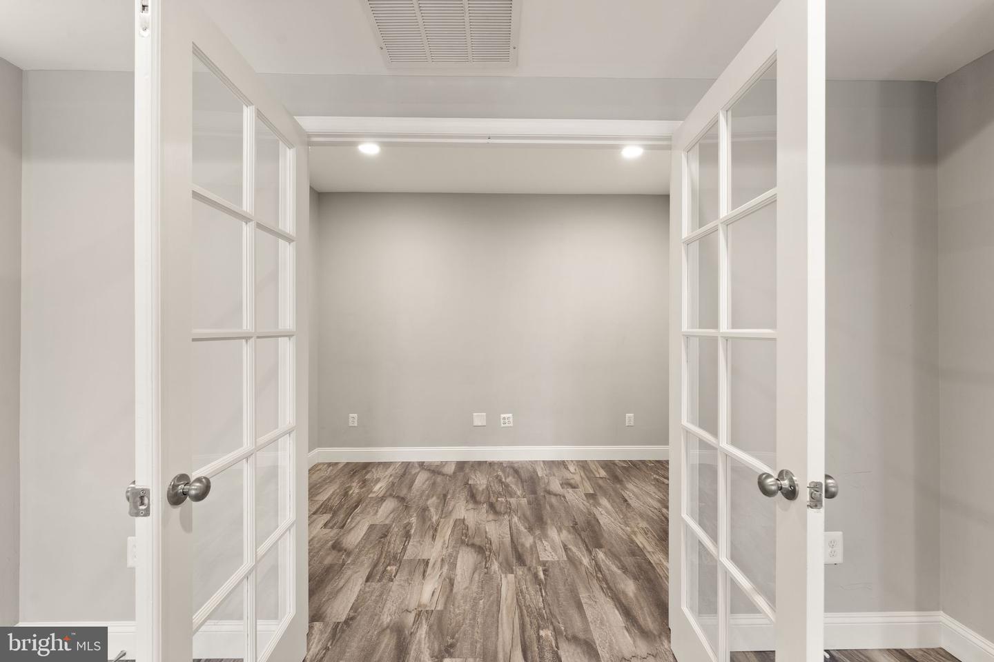 43387 LA BELLE PL, ASHBURN, Virginia 20147, 5 Bedrooms Bedrooms, ,4 BathroomsBathrooms,Residential,For sale,43387 LA BELLE PL,VALO2114086 MLS # VALO2114086